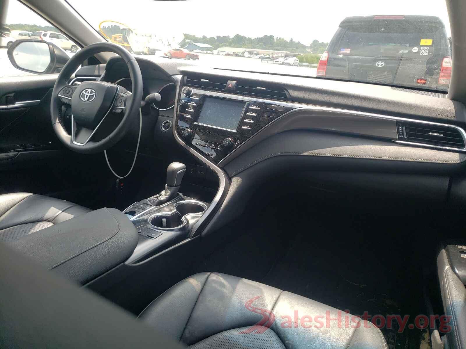 4T1B61HK1JU123671 2018 TOYOTA CAMRY