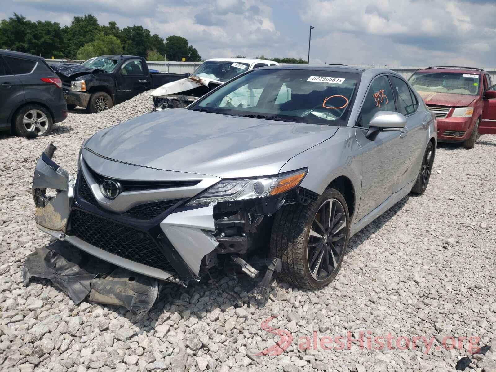 4T1B61HK1JU123671 2018 TOYOTA CAMRY