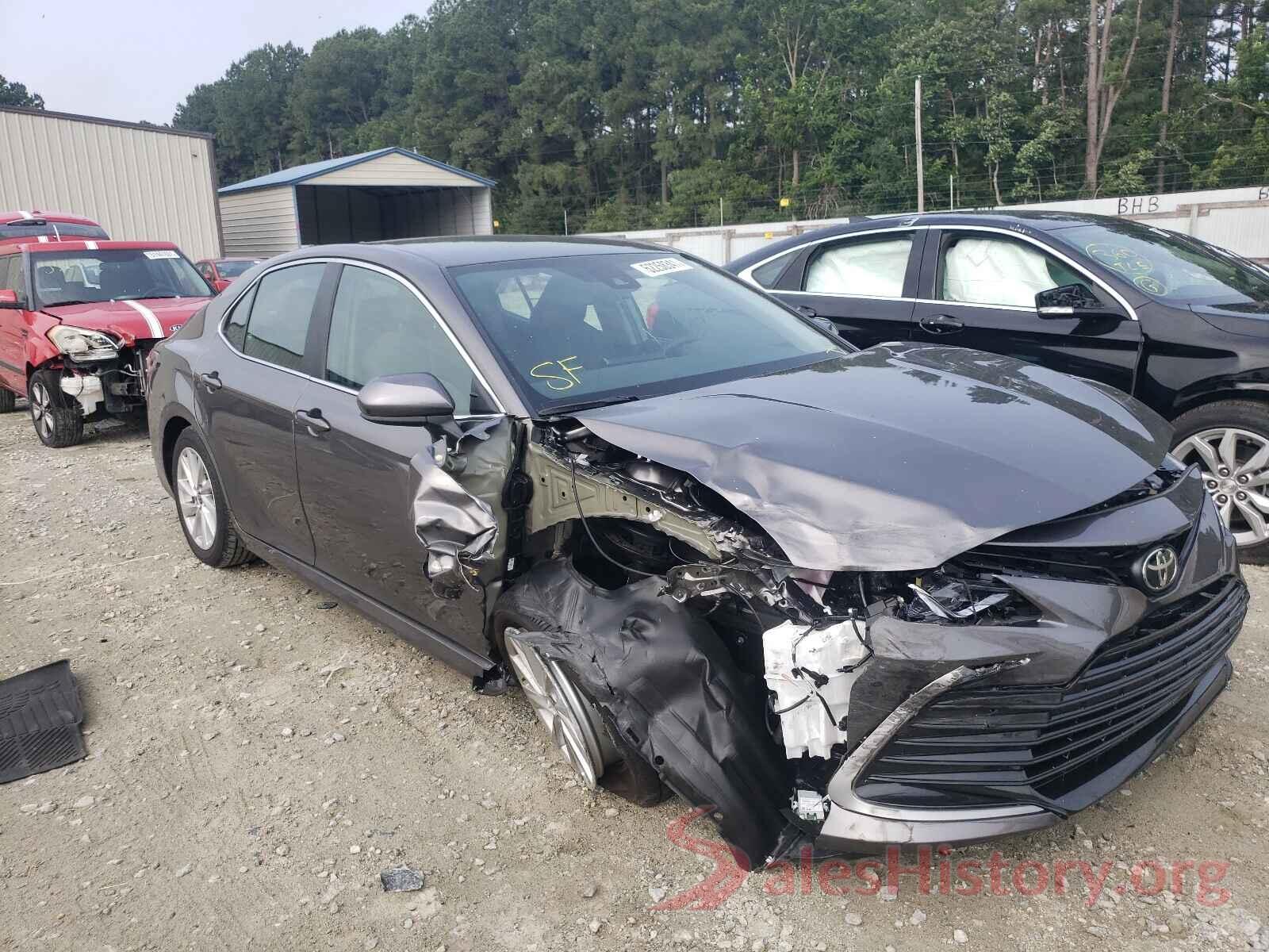 4T1C11AK1MU536580 2021 TOYOTA CAMRY