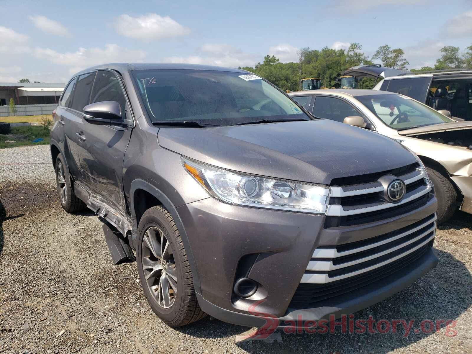 5TDZARFH0HS029562 2017 TOYOTA HIGHLANDER