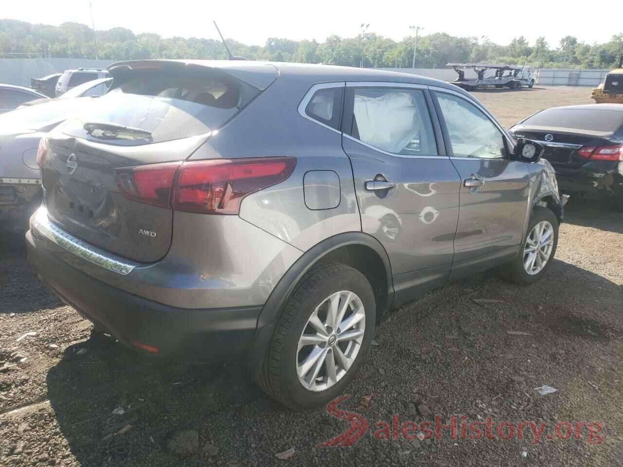 JN1BJ1CR1JW285816 2018 NISSAN ROGUE