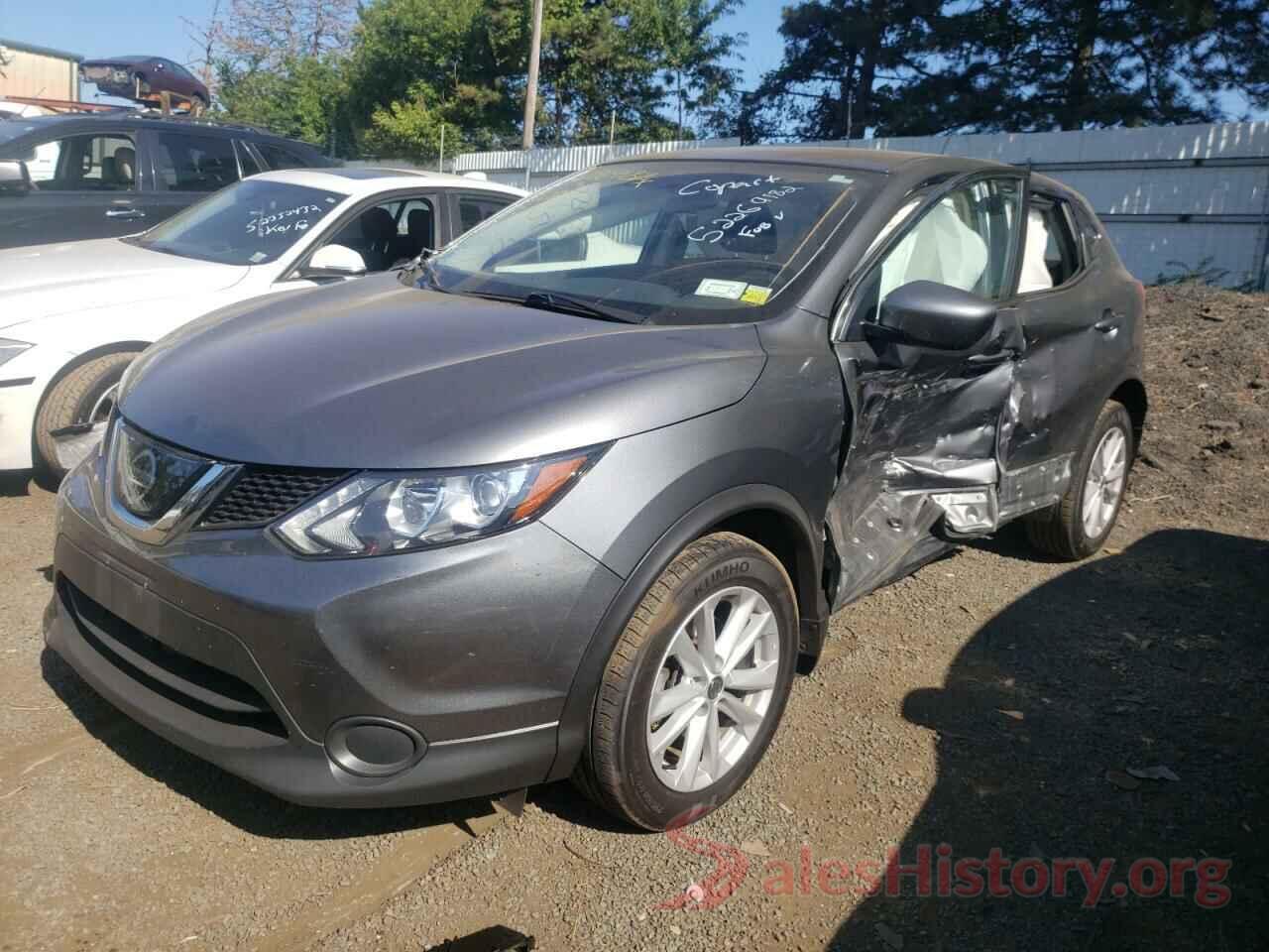 JN1BJ1CR1JW285816 2018 NISSAN ROGUE