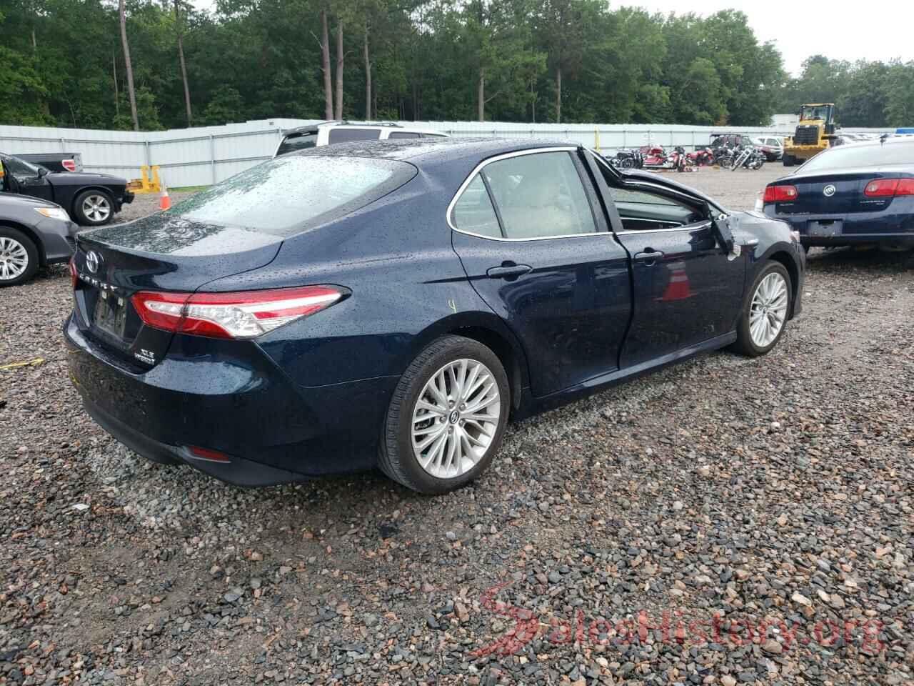 4T1B21HK9JU506074 2018 TOYOTA CAMRY