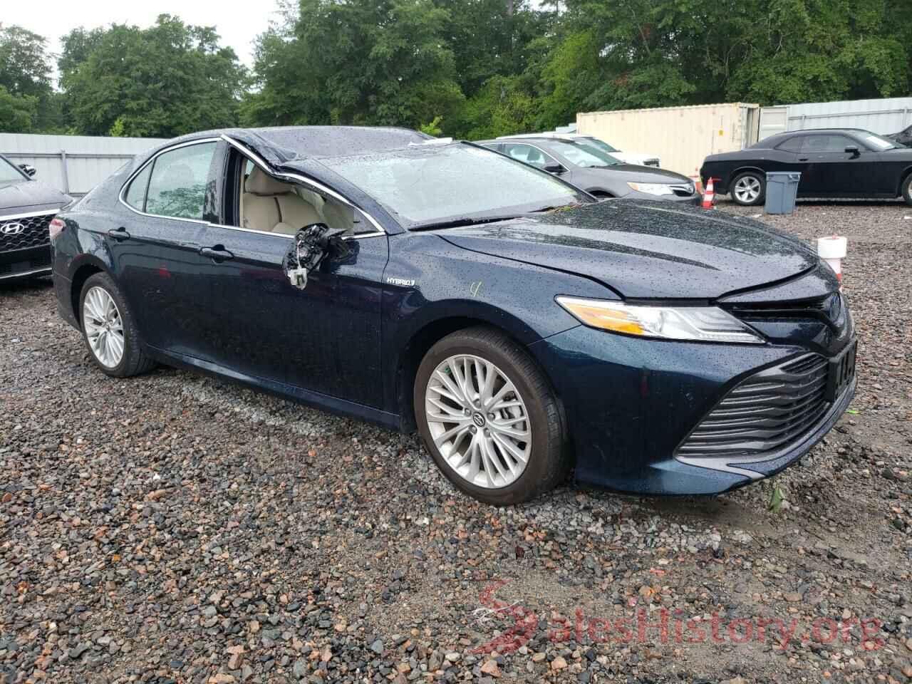 4T1B21HK9JU506074 2018 TOYOTA CAMRY