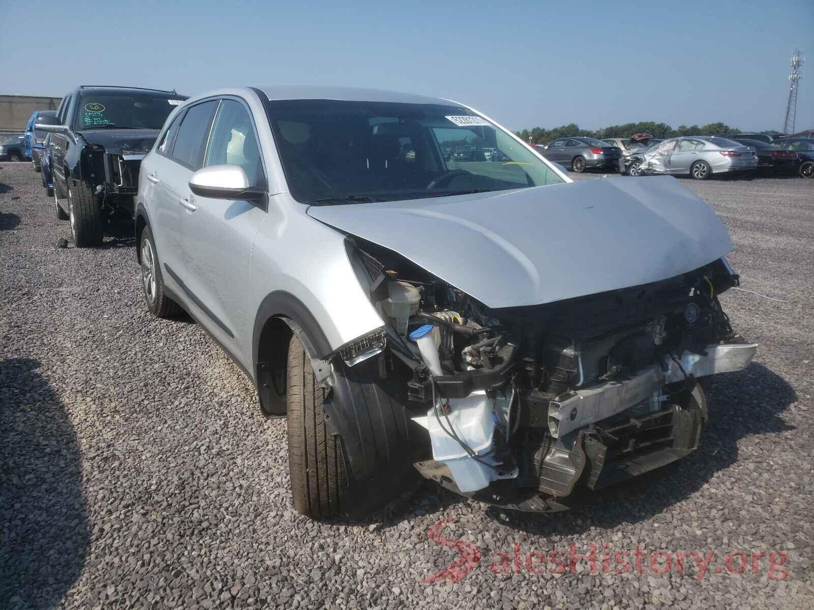 KNDCB3LC9K5261079 2019 KIA NIRO