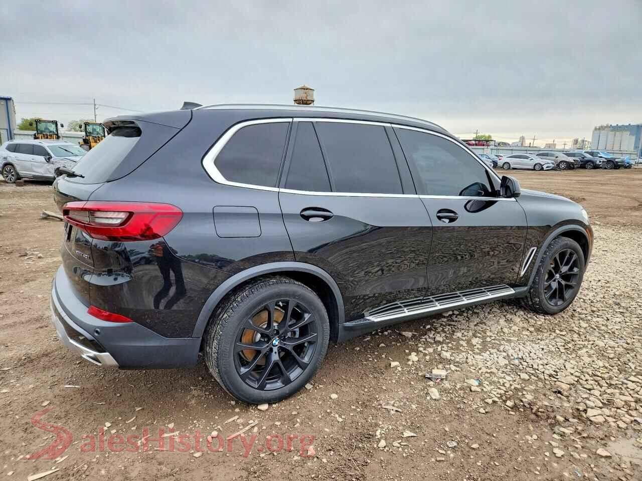 2019 BMW X5 VIN 5UXCR6C57KLL02768, right side view