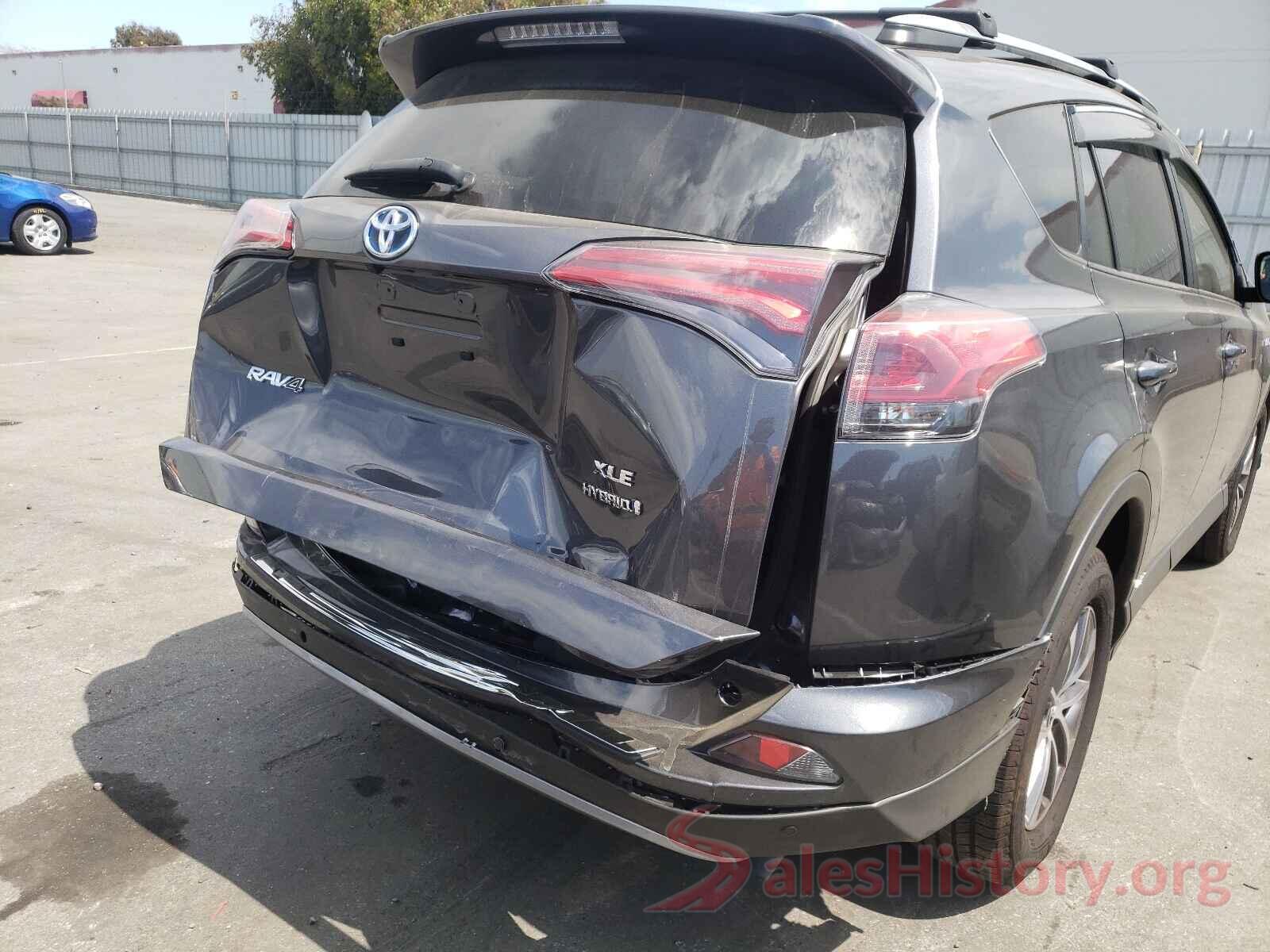 JTMRJREV3HD134986 2017 TOYOTA RAV4