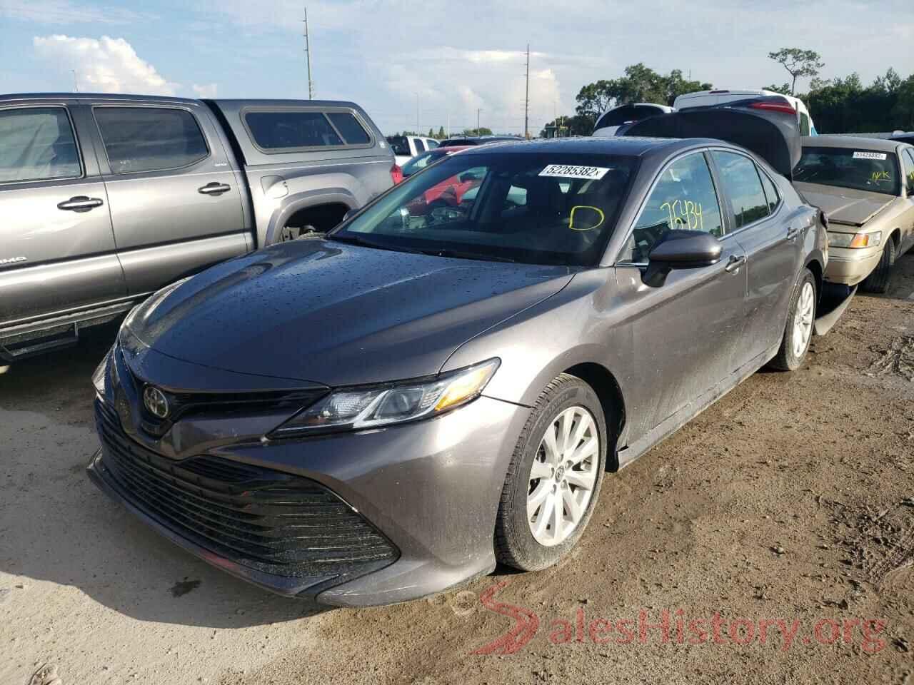 4T1B11HK1JU053667 2018 TOYOTA CAMRY