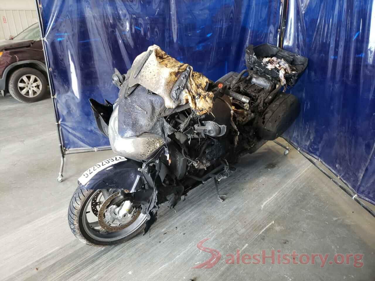 JH2SC51384M200183 2004 HONDA ST CYCLE