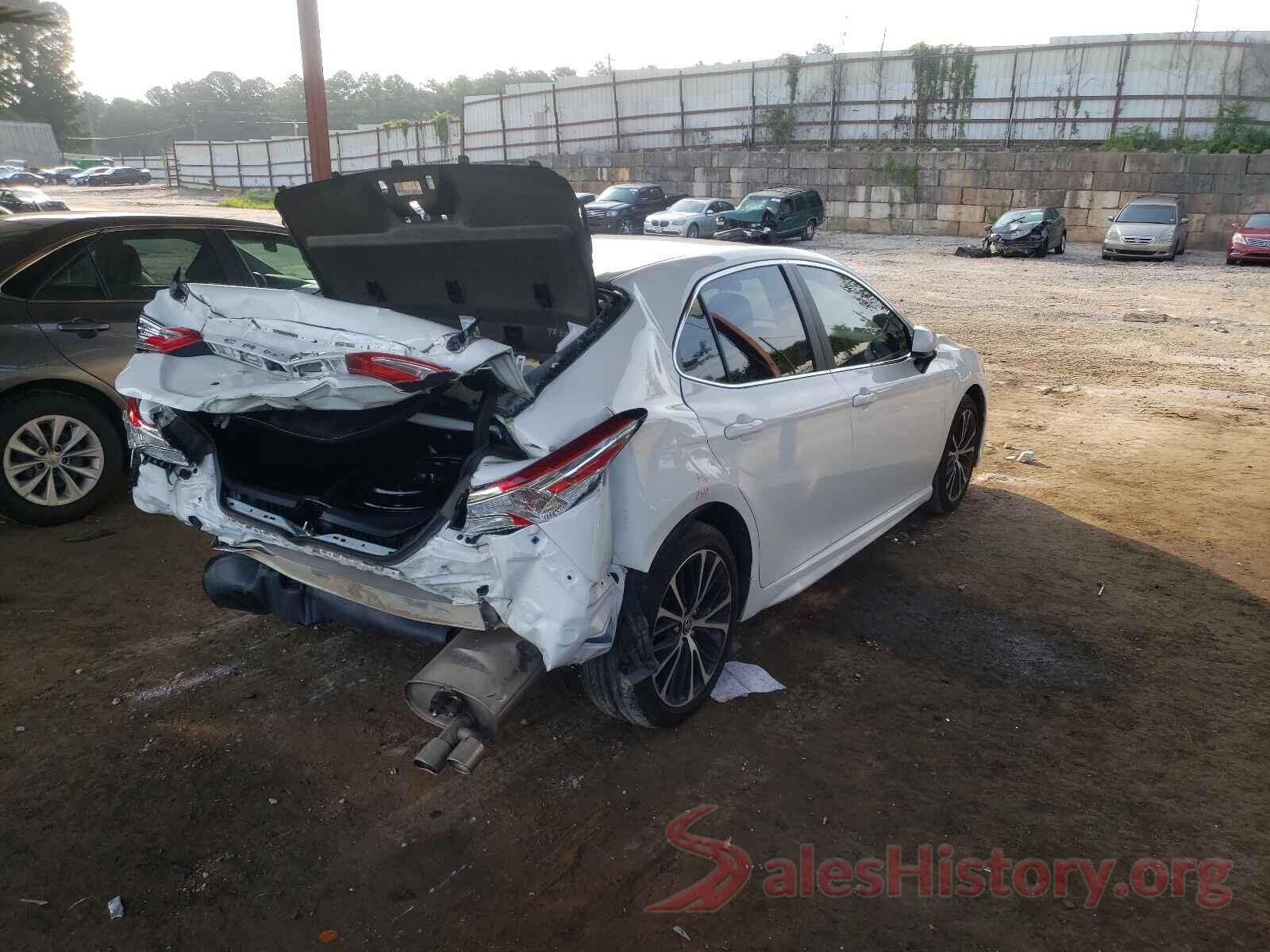 4T1G11AK2LU359201 2020 TOYOTA CAMRY