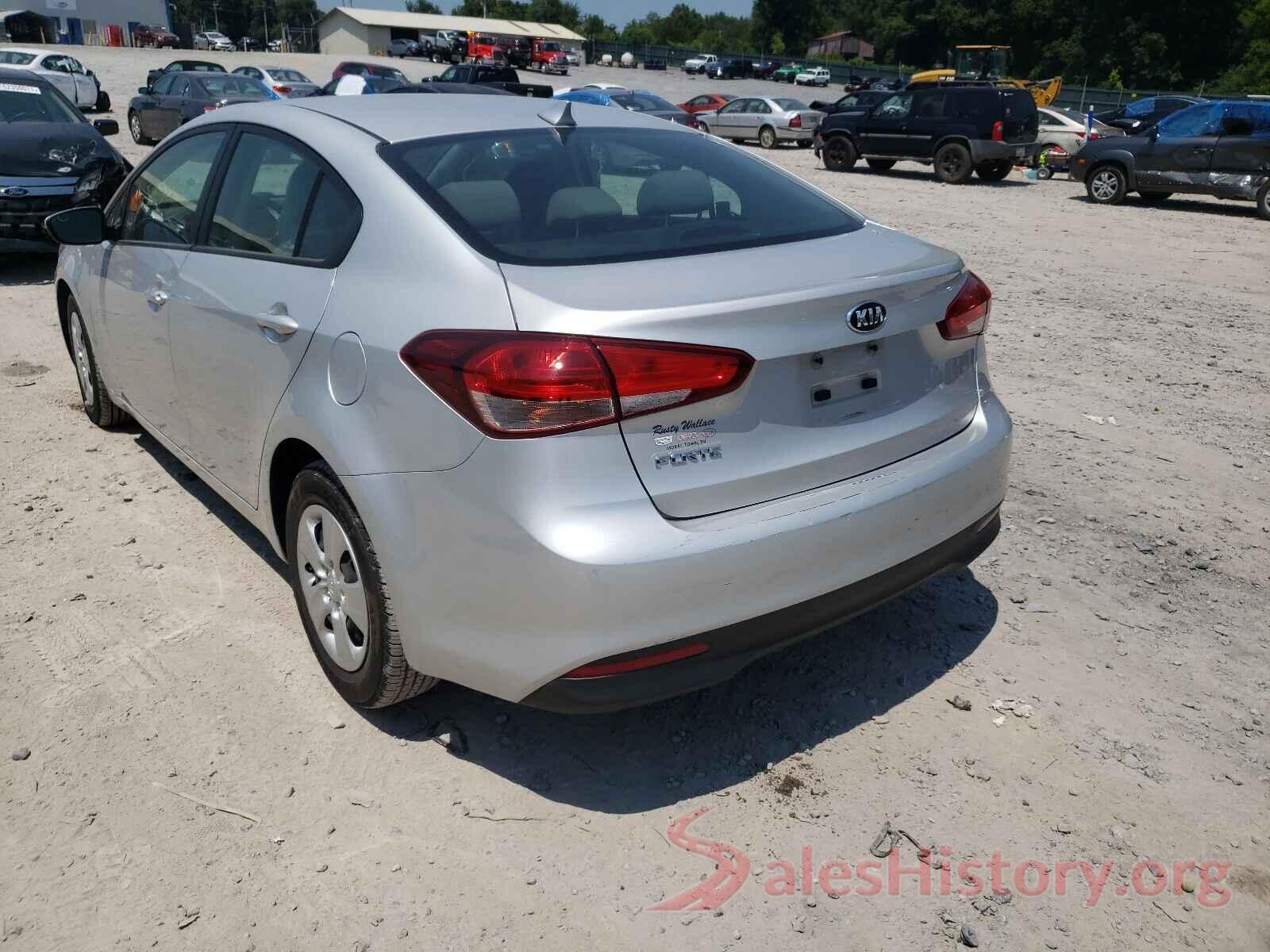 3KPFK4A77HE084960 2017 KIA FORTE