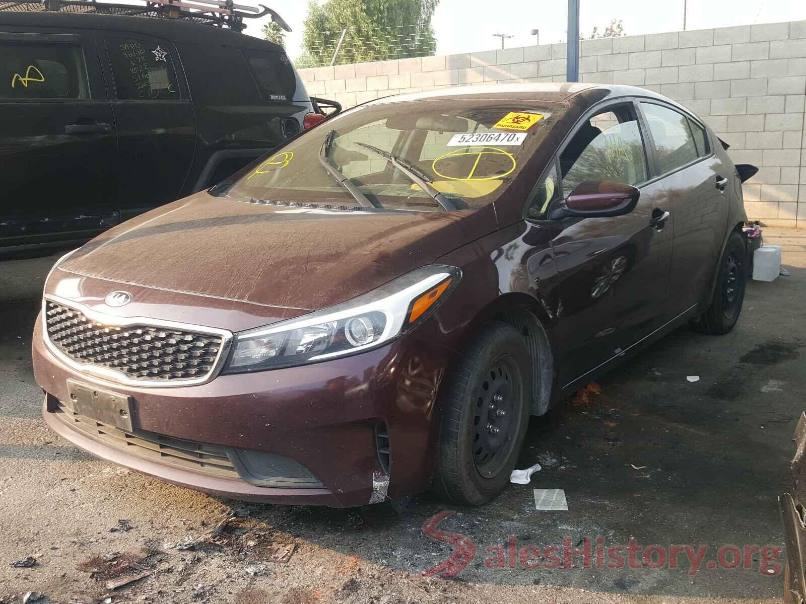 3KPFK4A79JE233035 2018 KIA FORTE