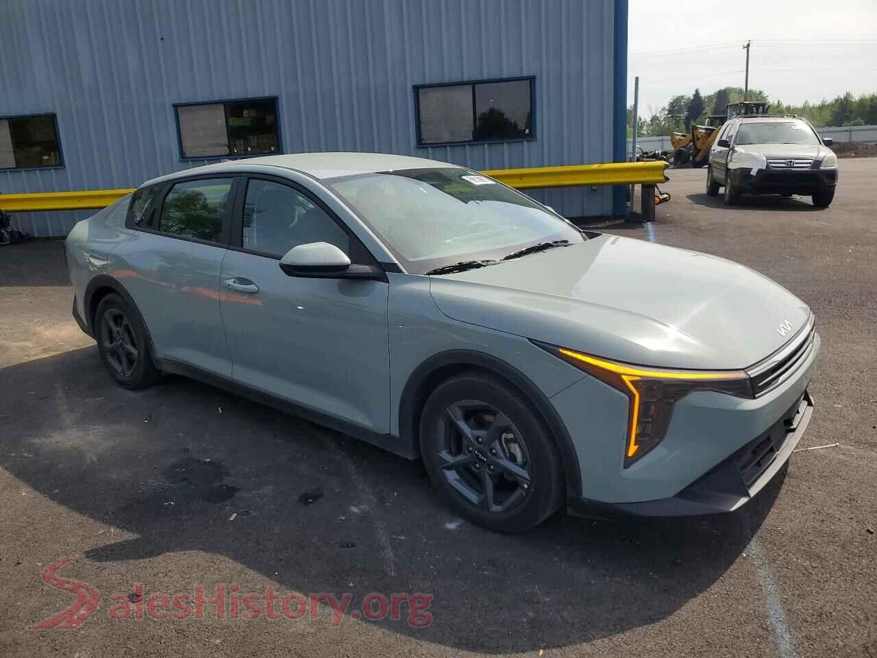 2025 KIA ALL OTHER VIN 3KPFT4DE6SE068442, rear 3/4 view