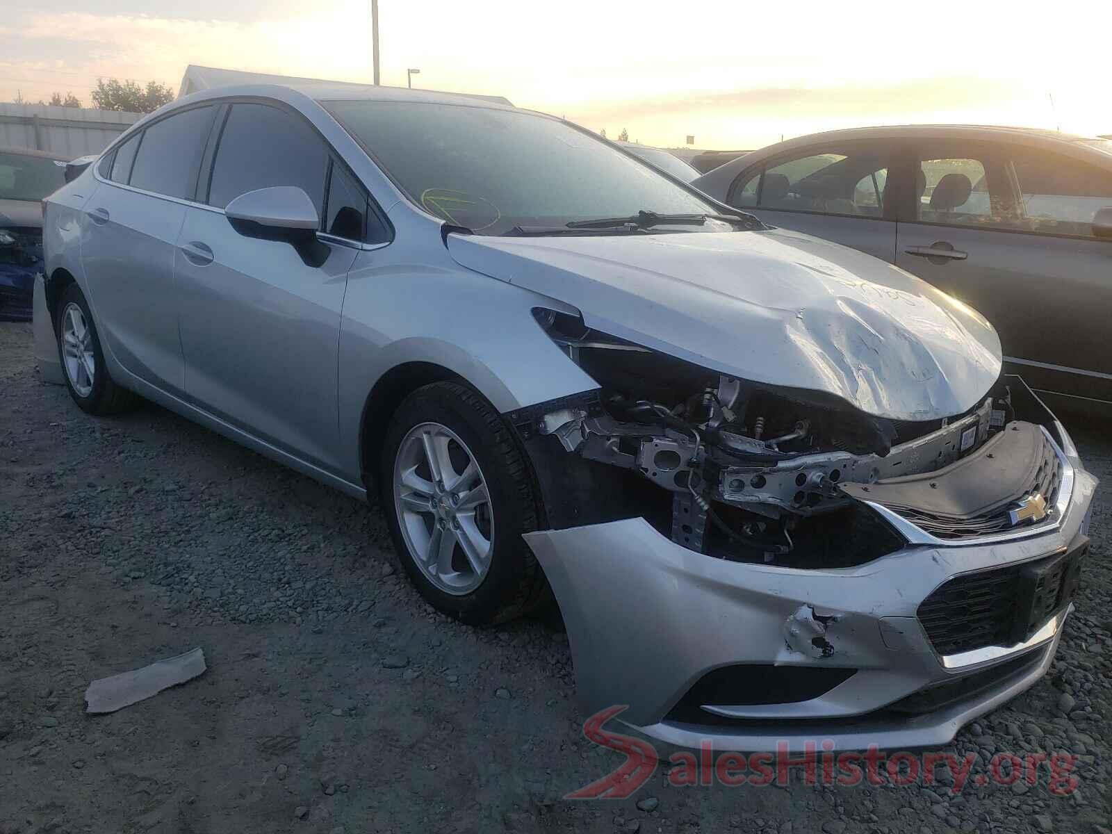 1G1BE5SM7J7158098 2018 CHEVROLET CRUZE