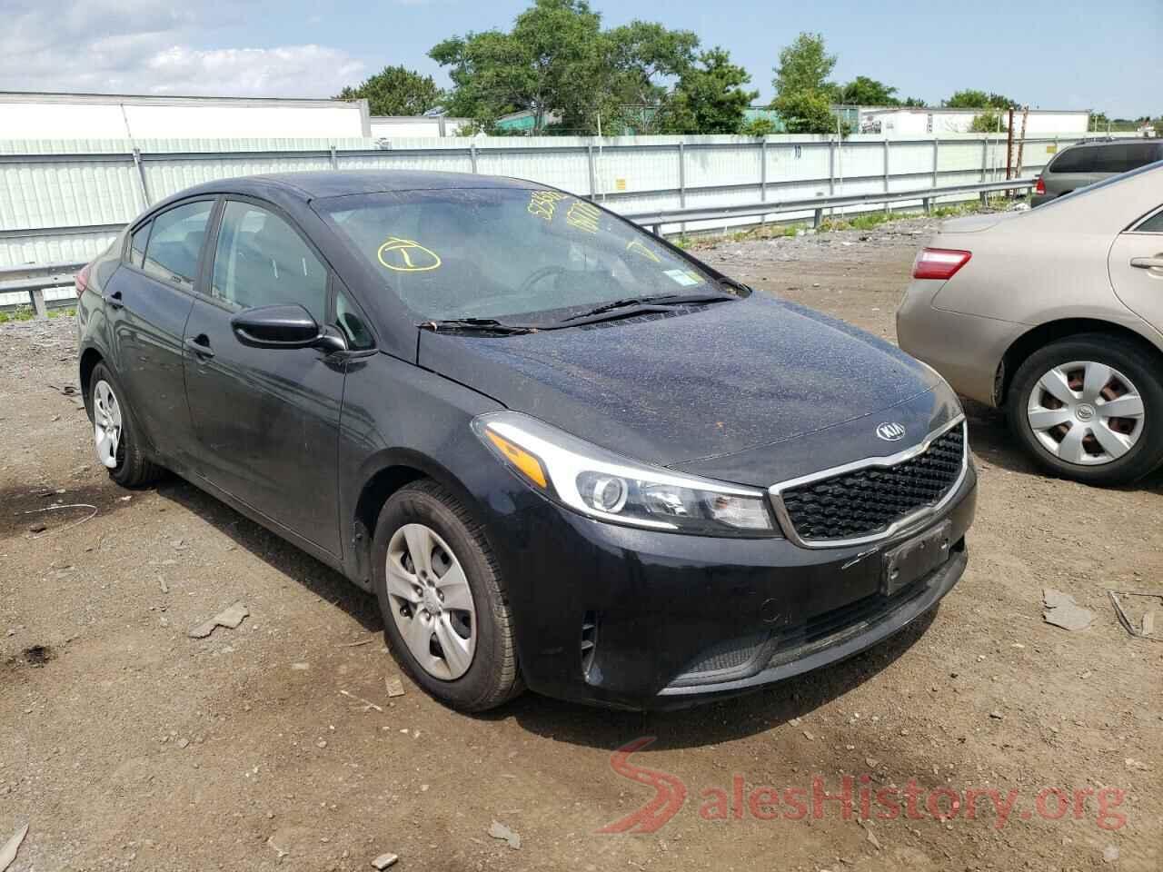 3KPFK4A74JE187775 2018 KIA FORTE