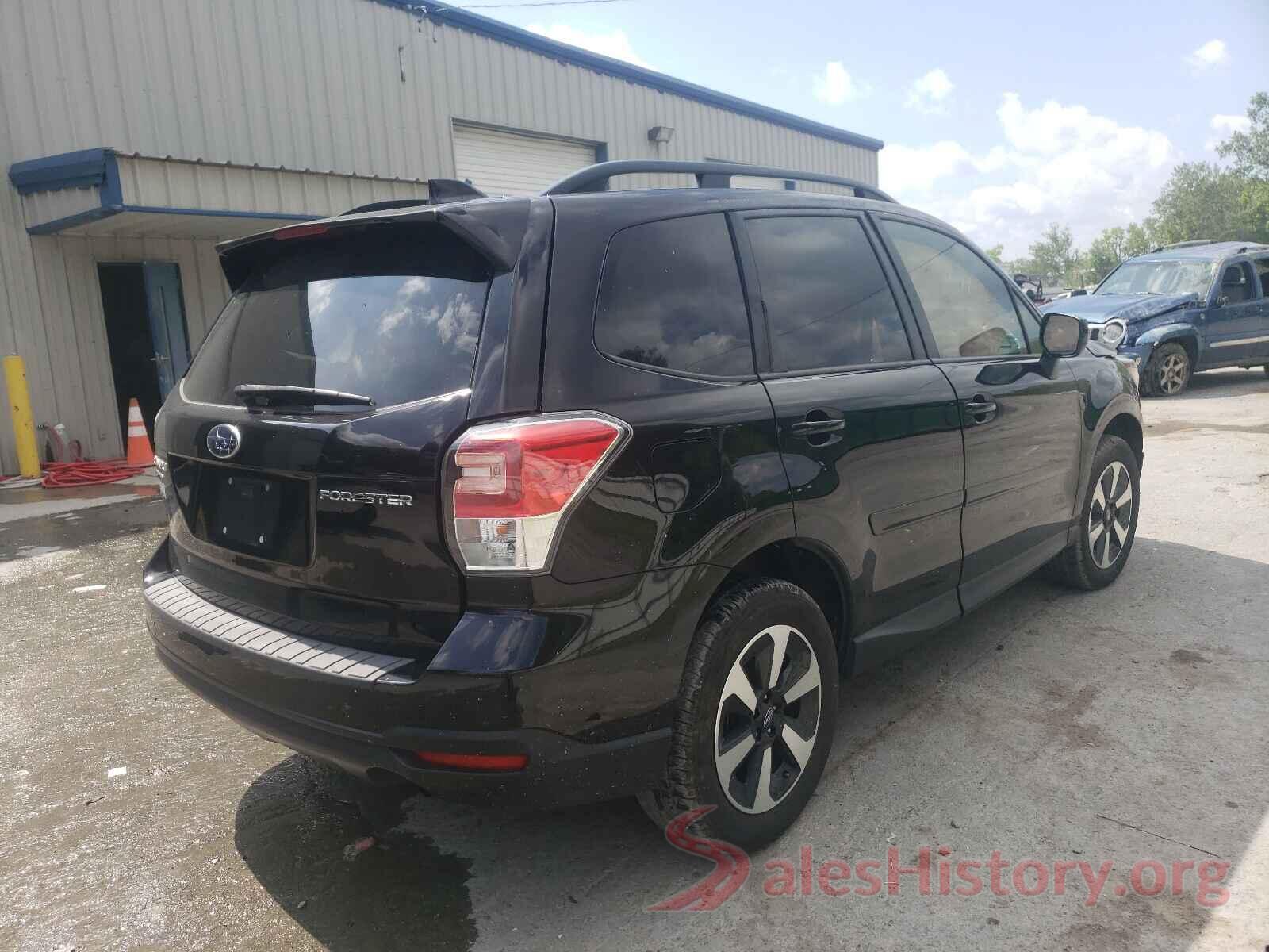 JF2SJAGC8JH506868 2018 SUBARU FORESTER