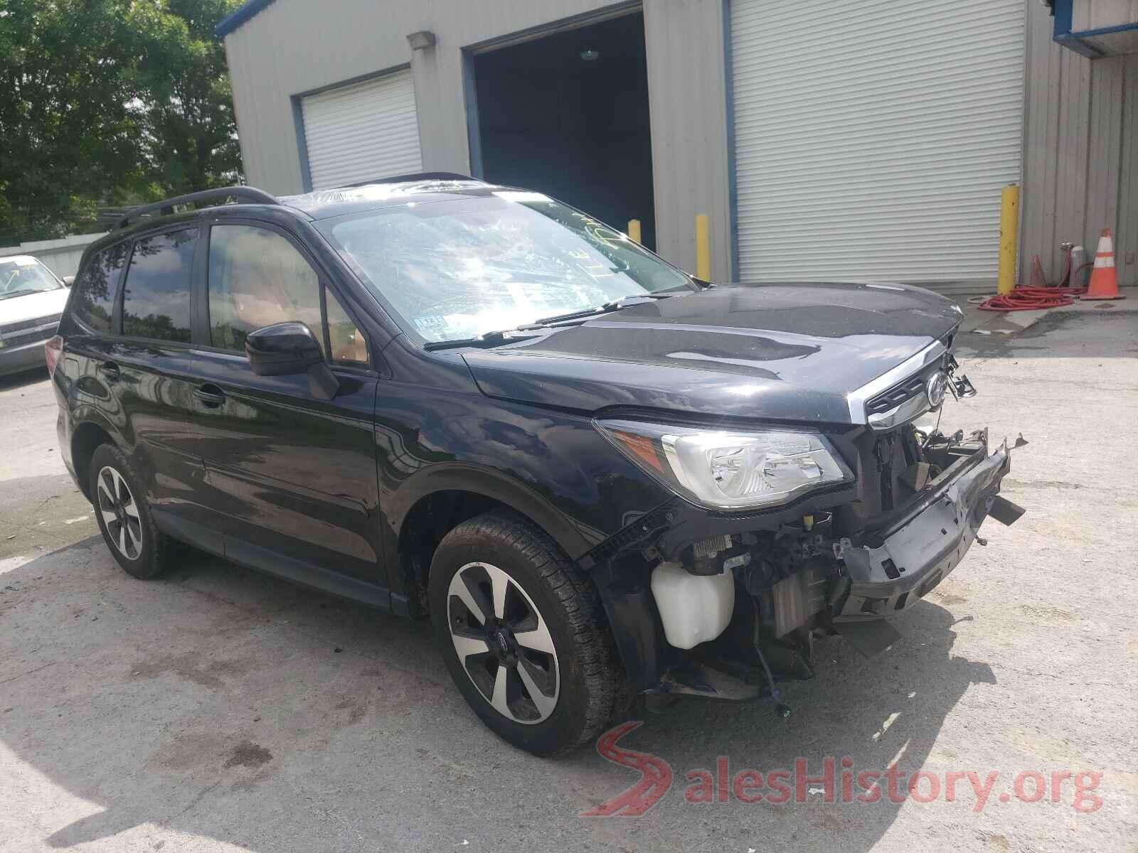 JF2SJAGC8JH506868 2018 SUBARU FORESTER