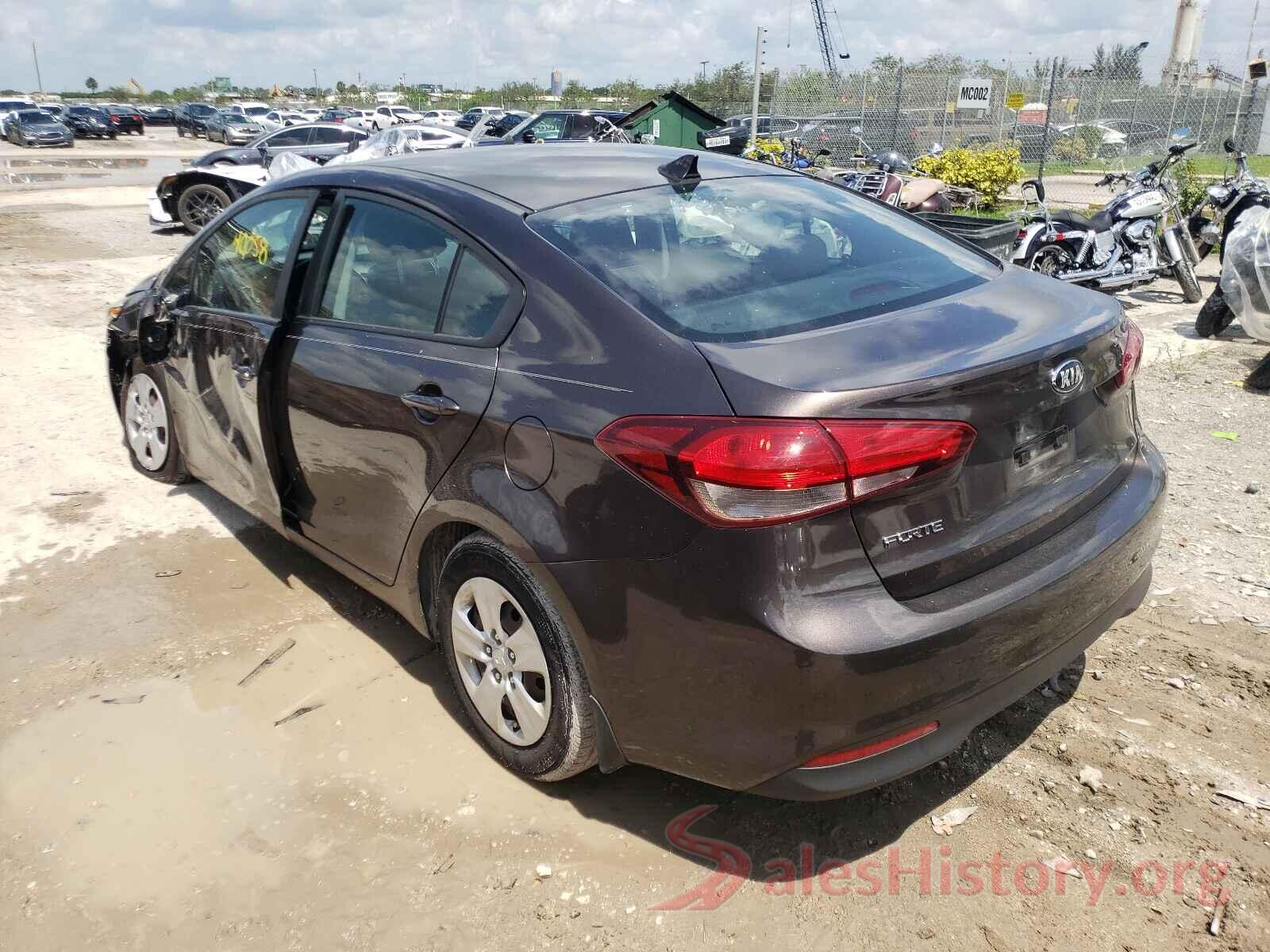 3KPFK4A72HE101213 2017 KIA FORTE