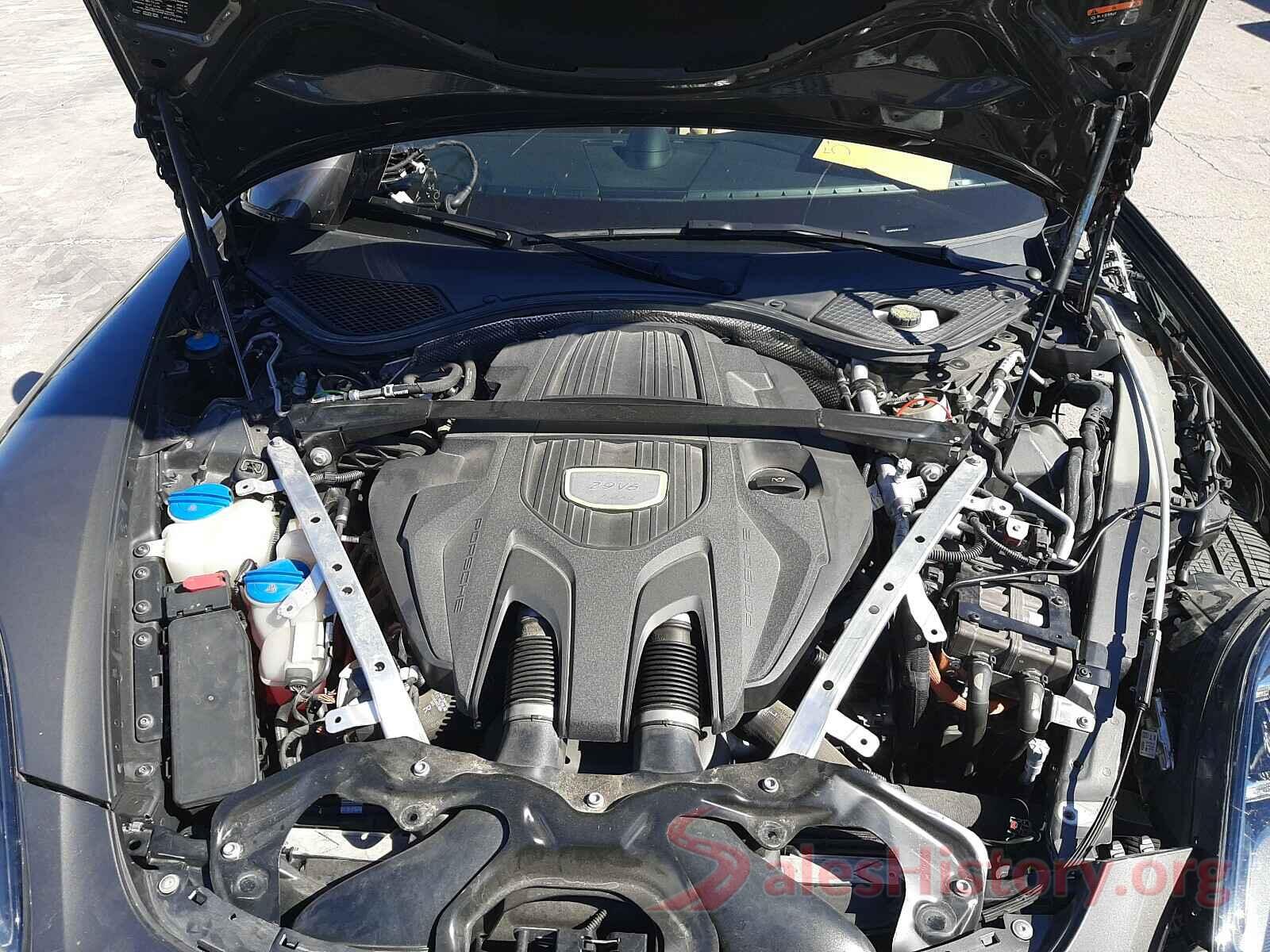 WP0AE2A71JL129605 2018 PORSCHE PANAMERA