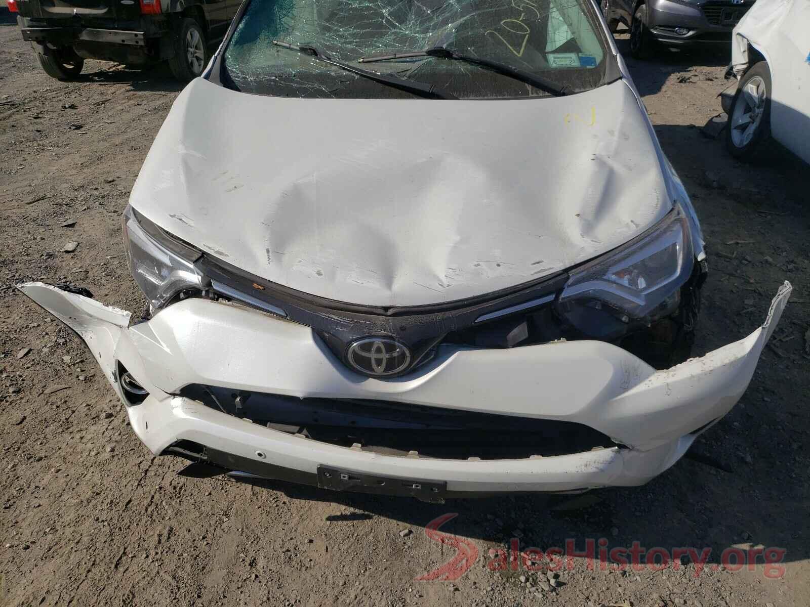 2T3DFREV3HW556092 2017 TOYOTA RAV4