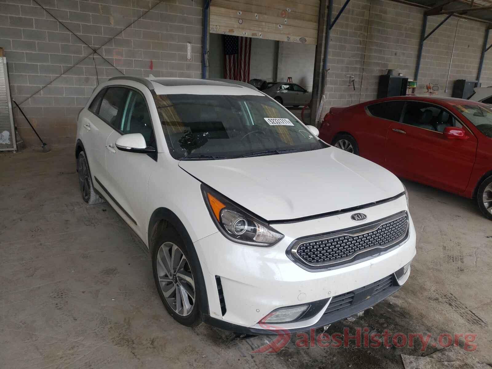 KNDCE3LC8H5079695 2017 KIA NIRO