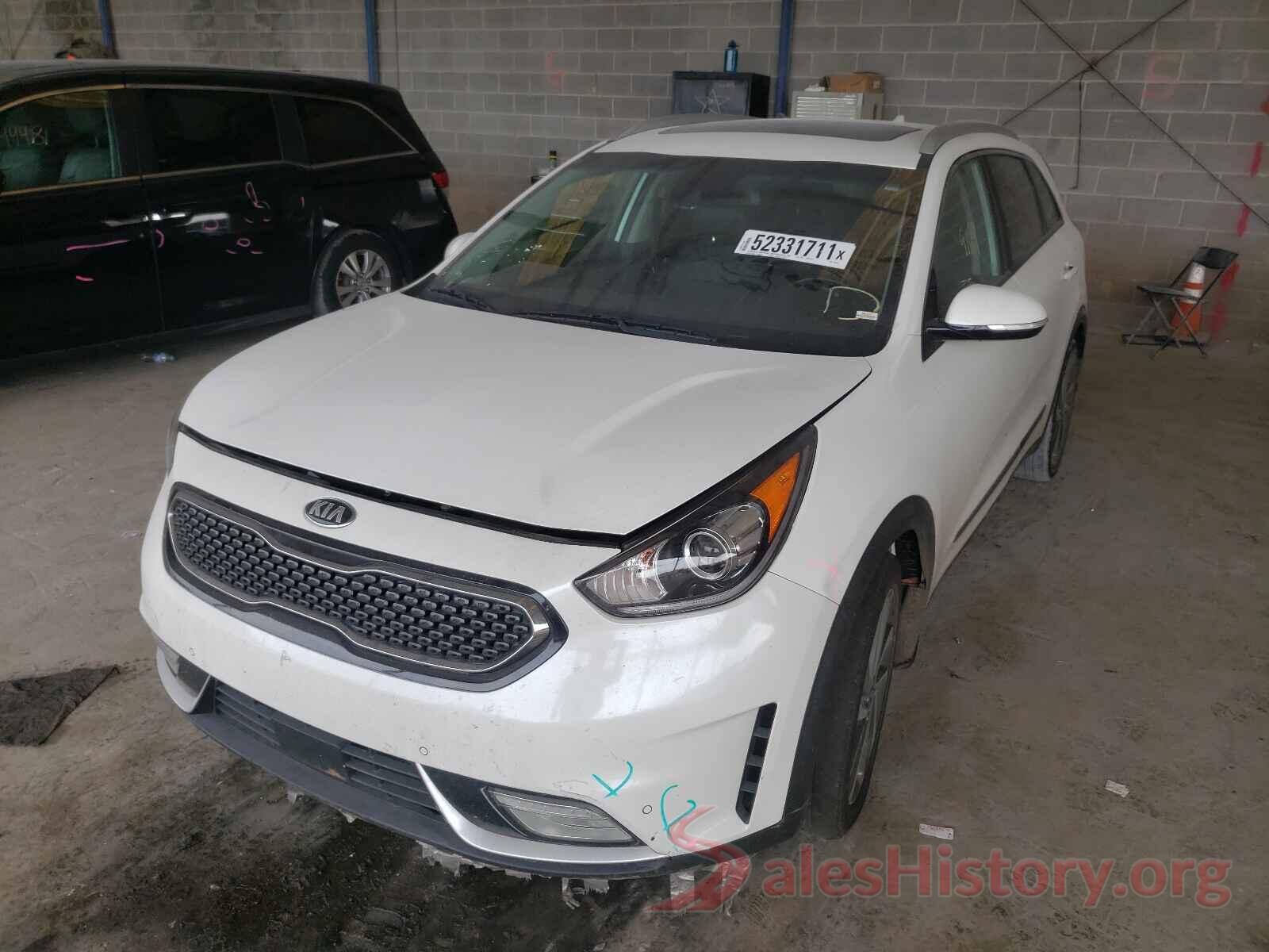 KNDCE3LC8H5079695 2017 KIA NIRO