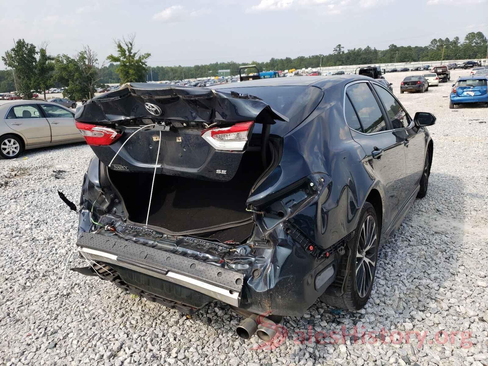 4T1B11HK3JU650707 2018 TOYOTA CAMRY