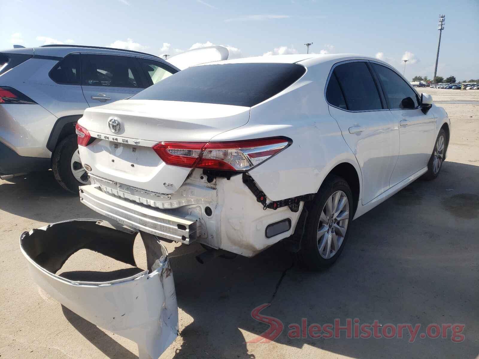 4T1B11HK8JU078114 2018 TOYOTA CAMRY