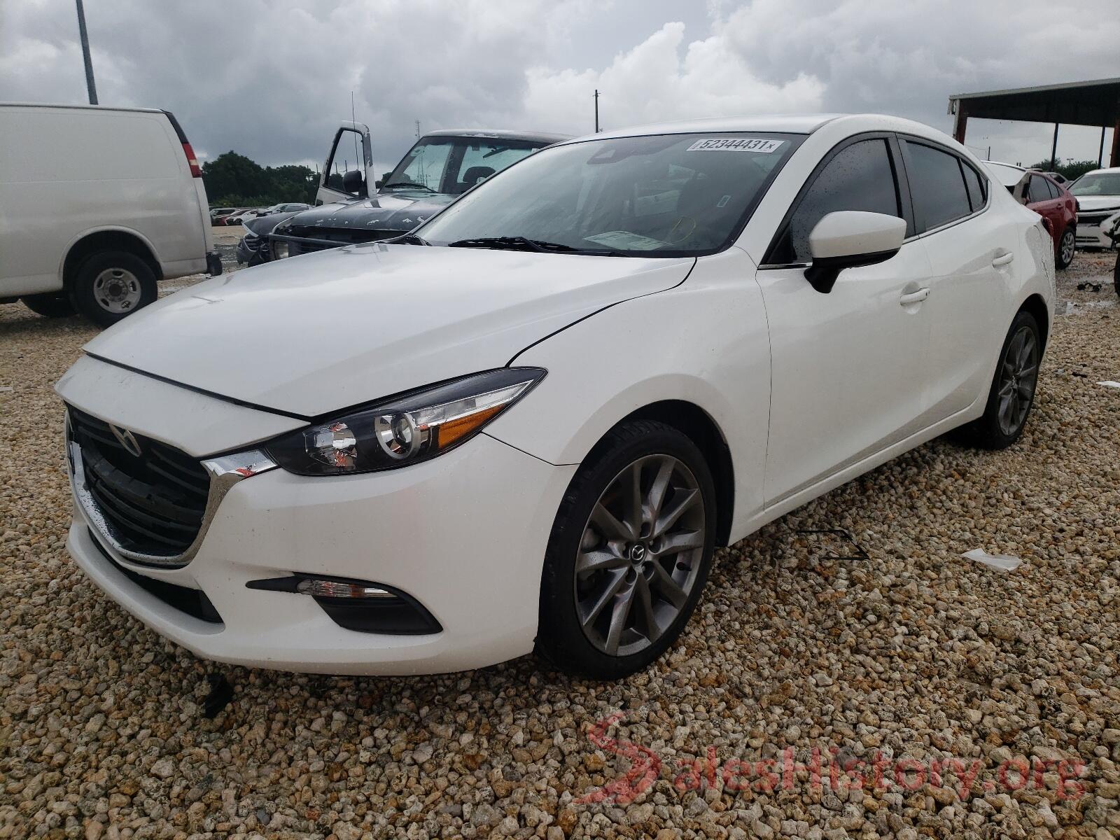 3MZBN1V32JM183657 2018 MAZDA 3