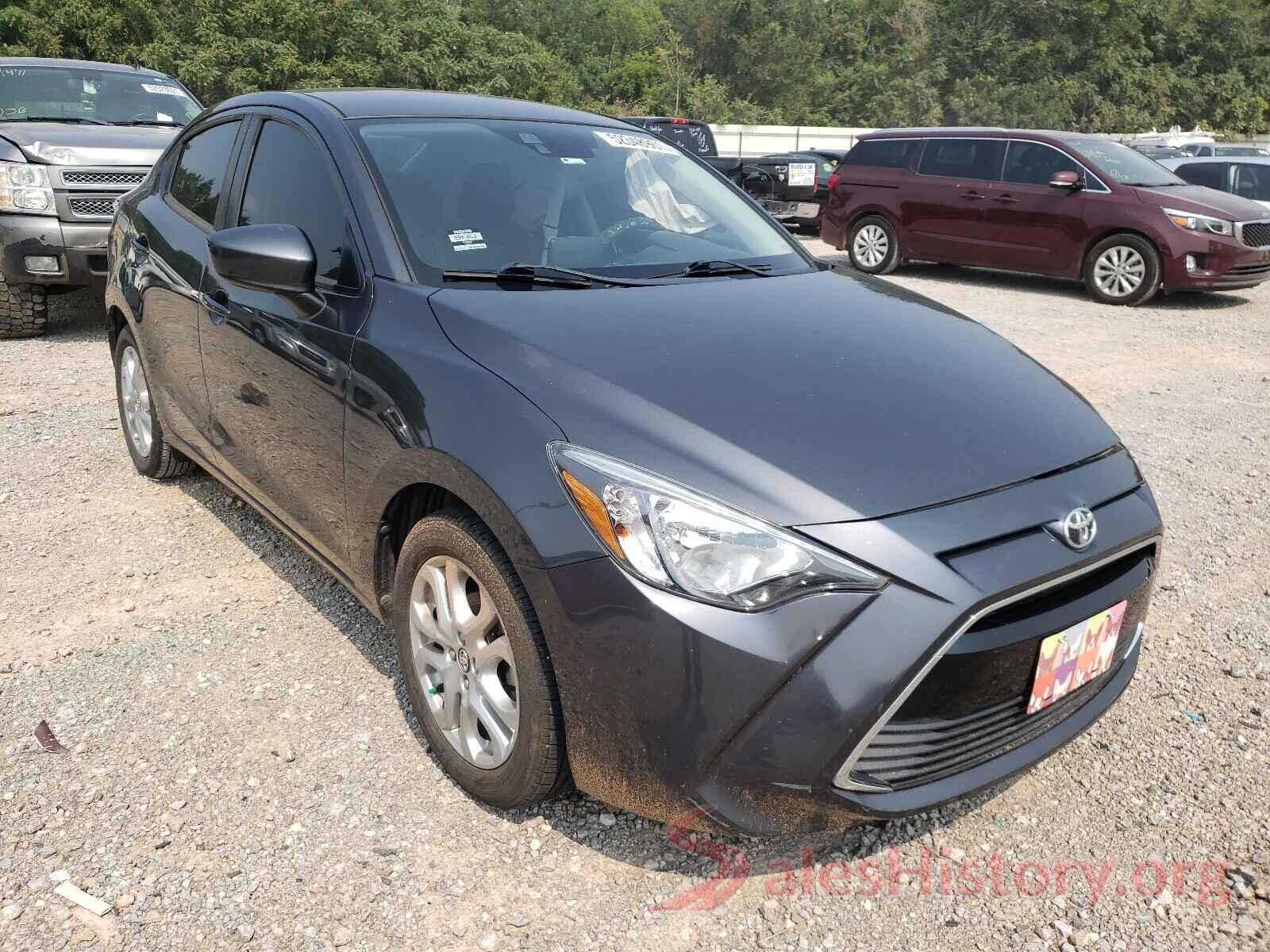 3MYDLBYV1HY164137 2017 TOYOTA YARIS