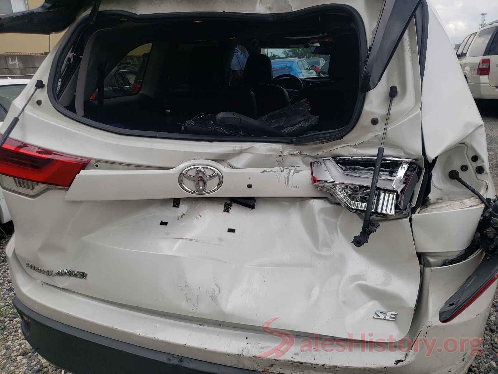 5TDKZRFH1JS528161 2018 TOYOTA HIGHLANDER