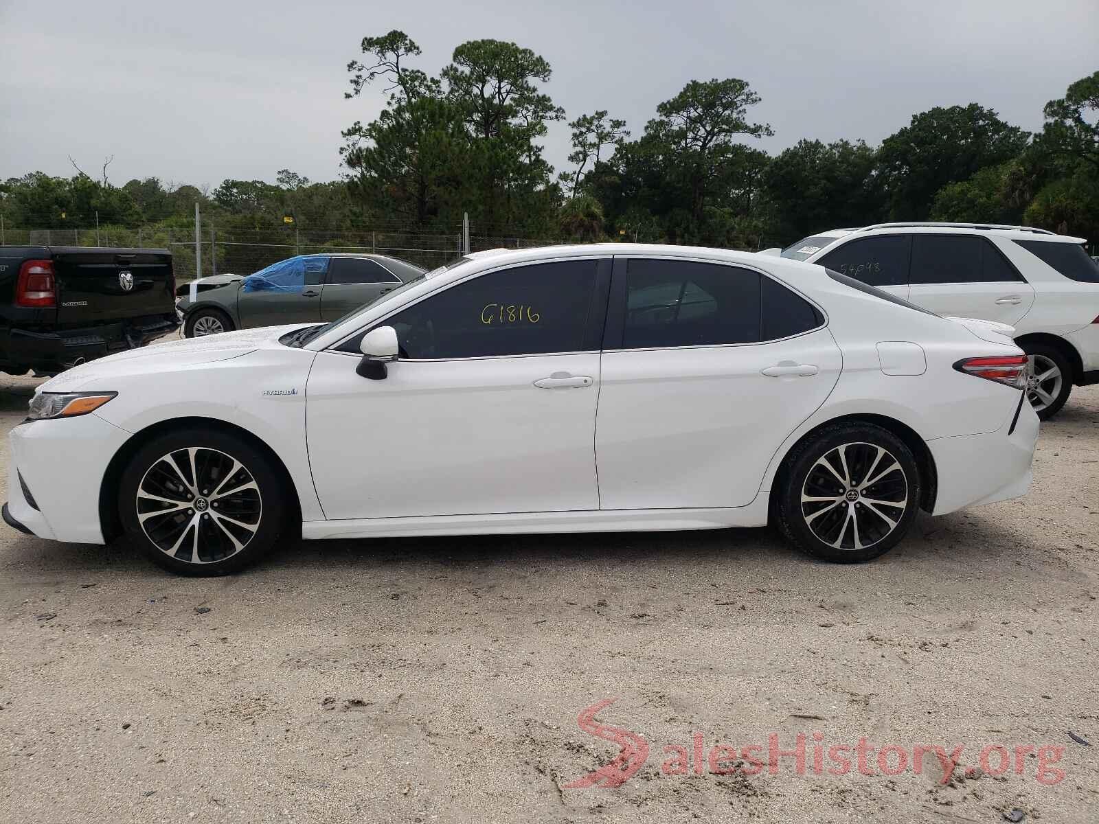 4T1B21HK5JU505584 2018 TOYOTA CAMRY