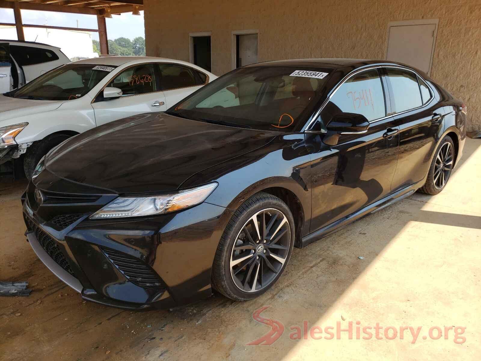 4T1B61HK3JU133182 2018 TOYOTA CAMRY