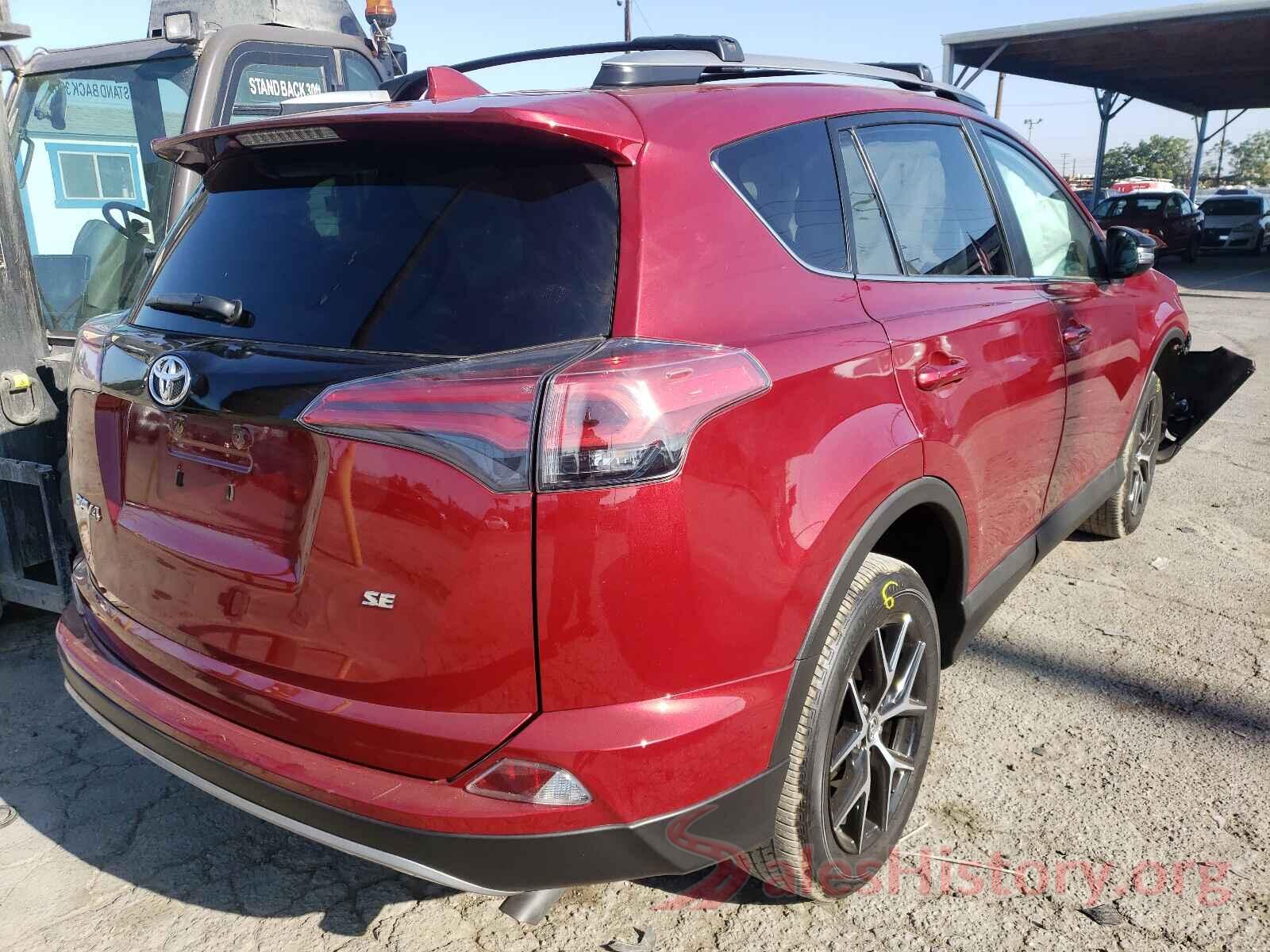 2T3NFREV1JW520587 2018 TOYOTA RAV4