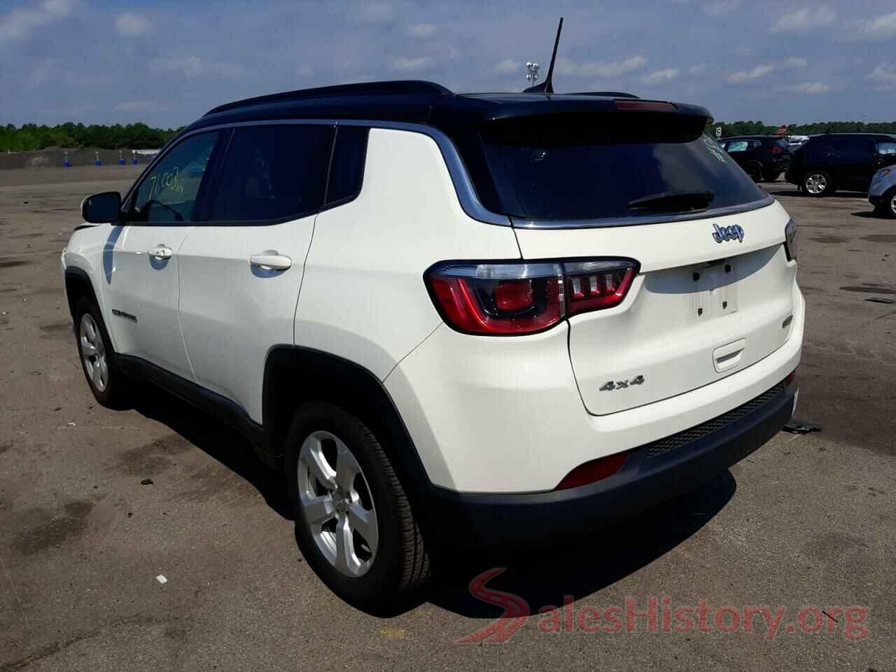 3C4NJDBB1JT143696 2018 JEEP COMPASS