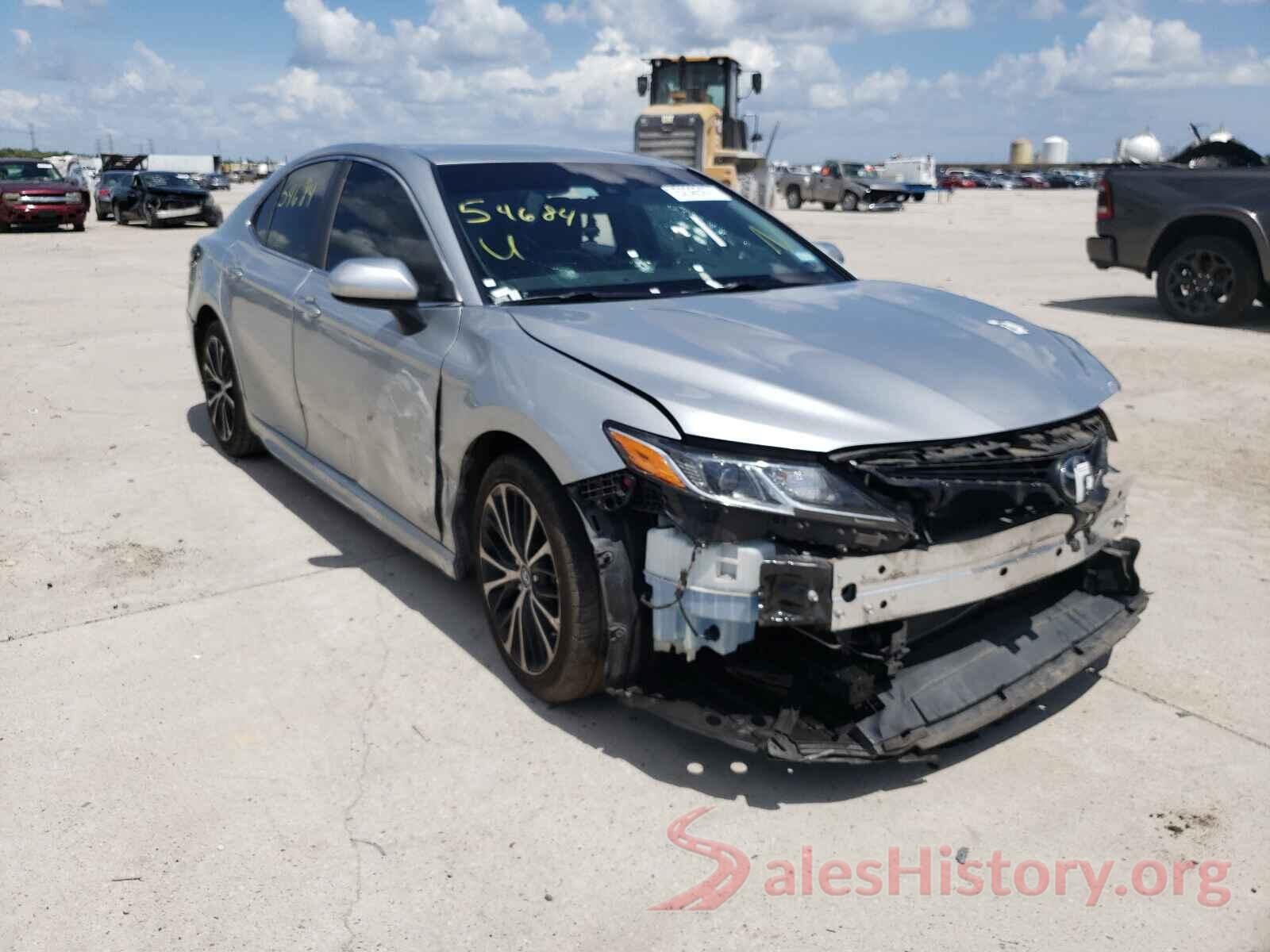 4T1B11HK6JU642892 2018 TOYOTA CAMRY