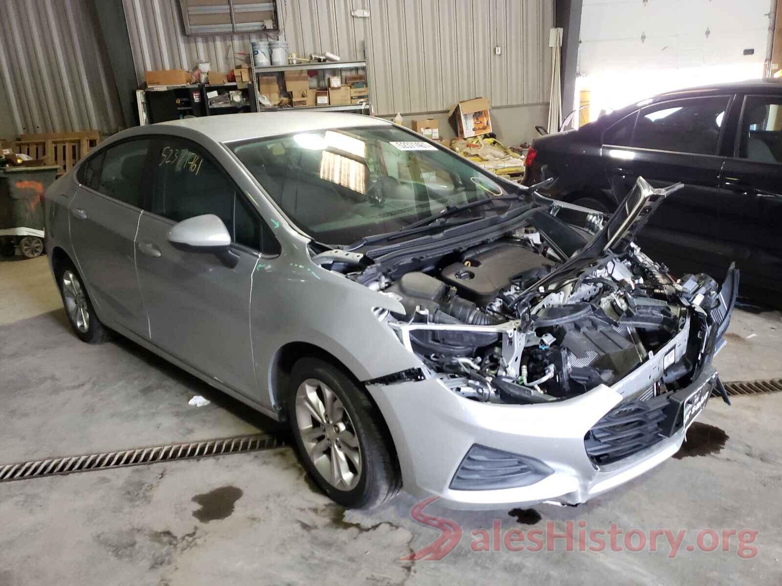 1G1BE5SM8K7117030 2019 CHEVROLET CRUZE