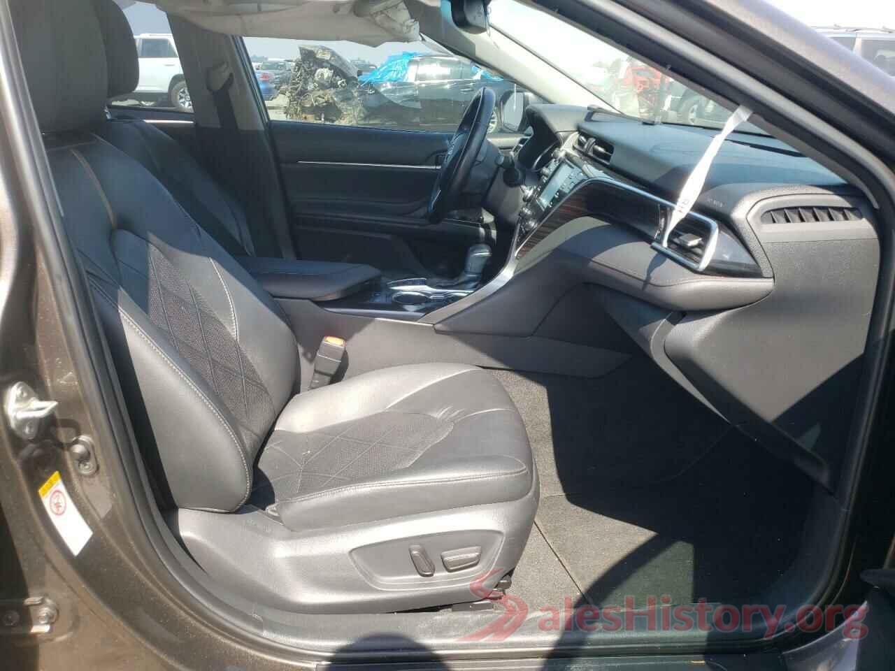 4T1B11HK0JU057094 2018 TOYOTA CAMRY