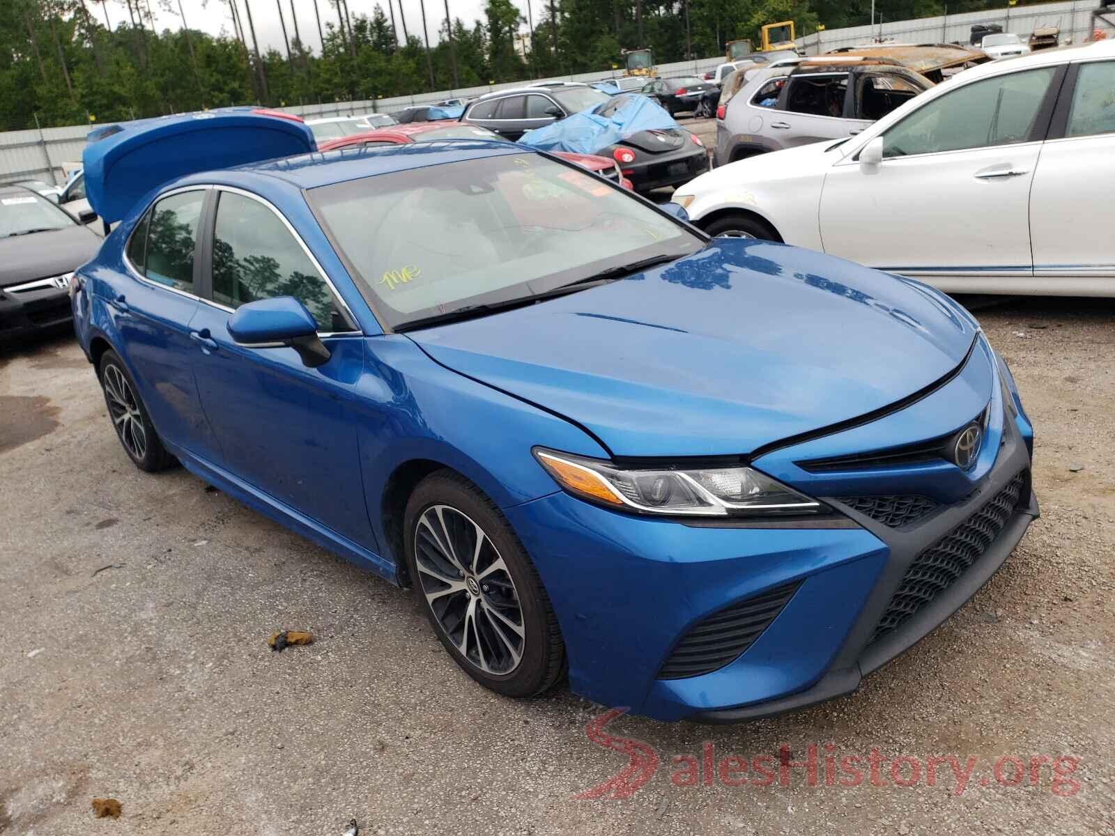 4T1B11HK4JU024115 2018 TOYOTA CAMRY