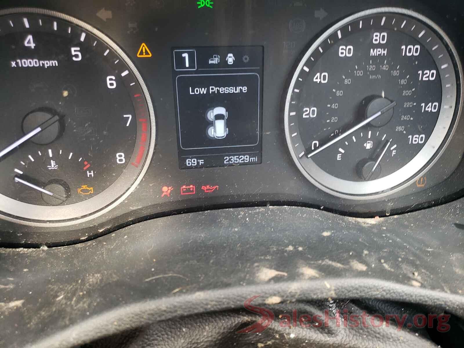 KM8J3CA44HU355235 2017 HYUNDAI TUCSON