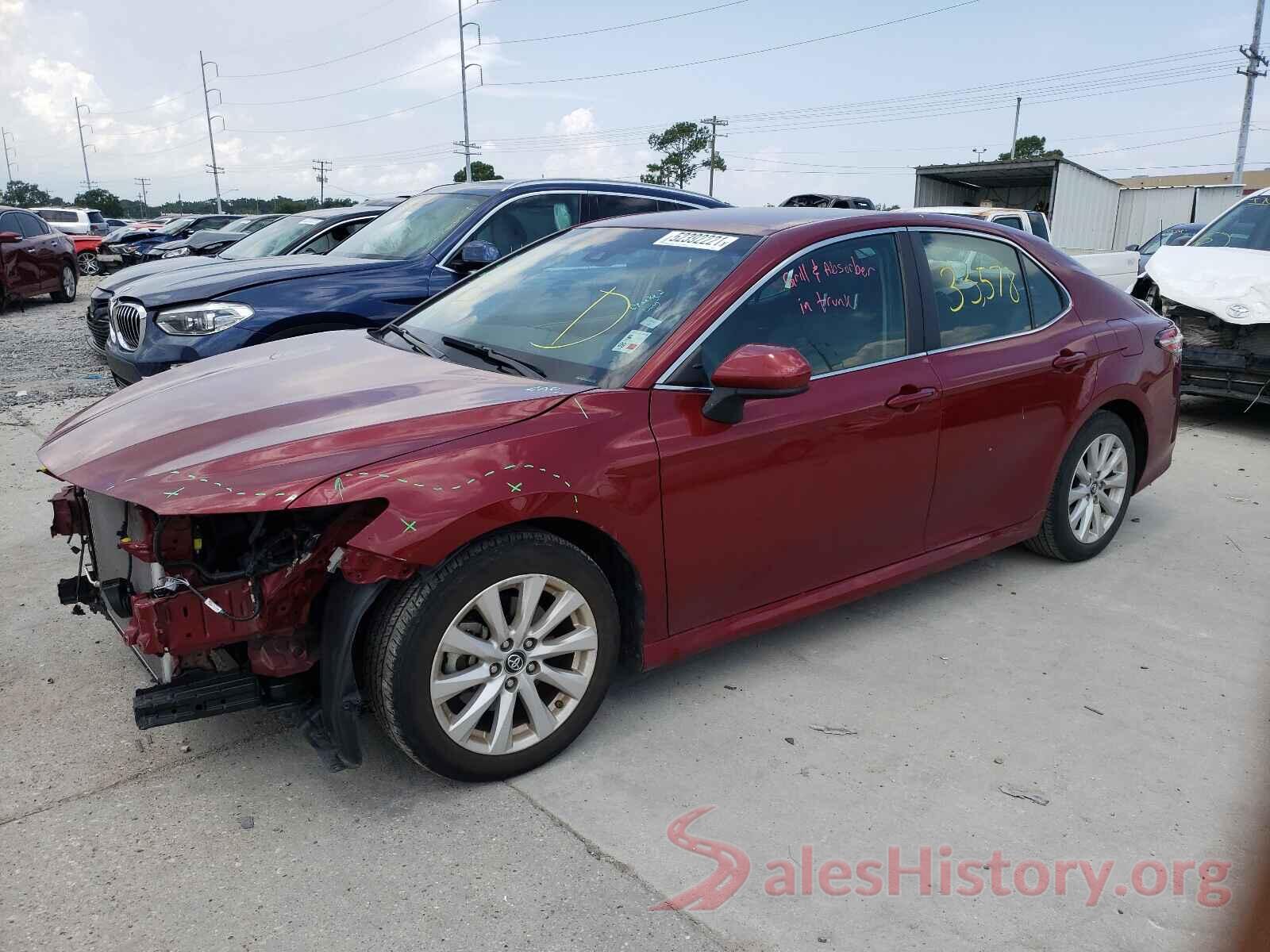 4T1B11HK9JU666247 2018 TOYOTA CAMRY