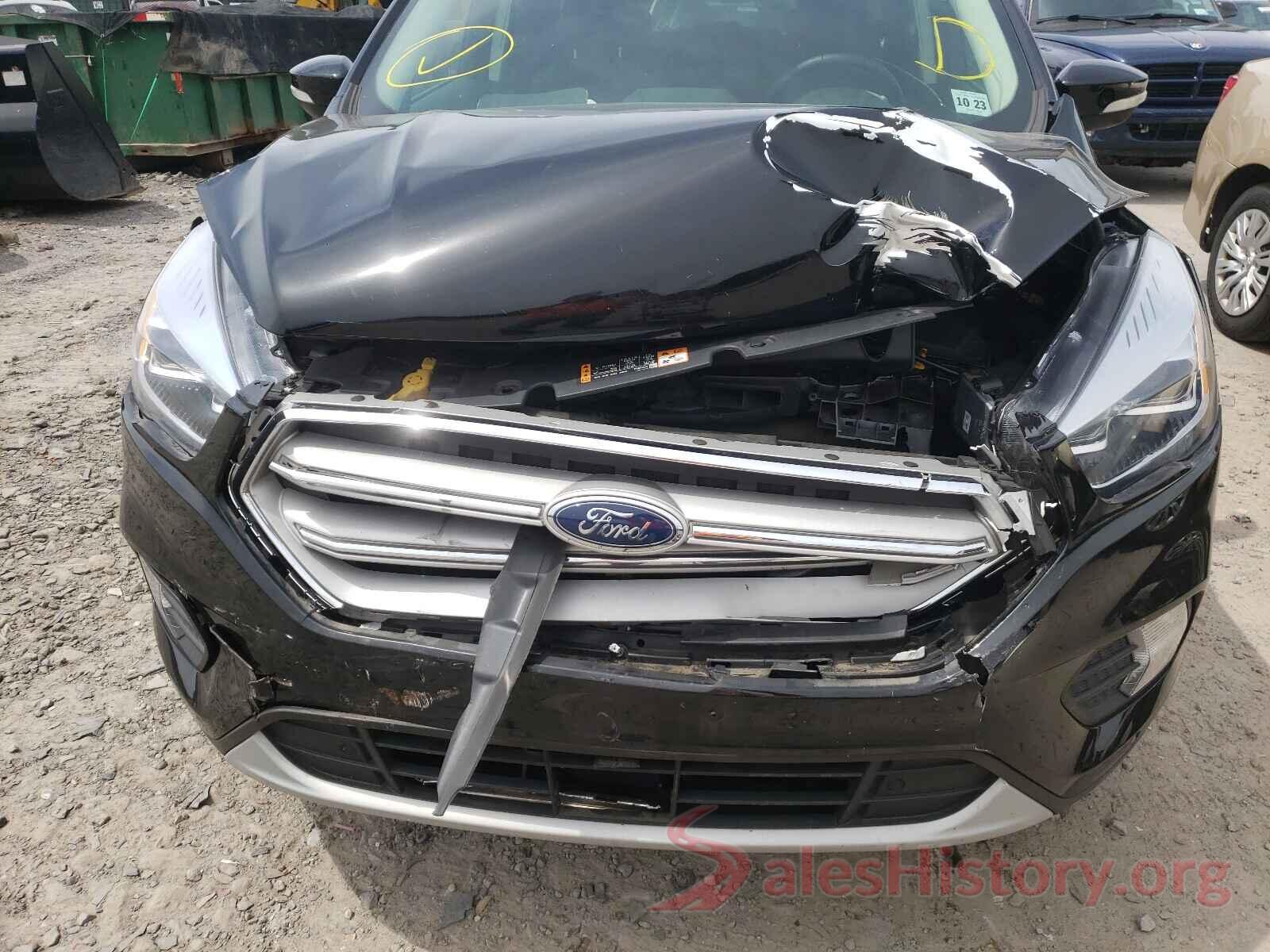 1FMCU9J95JUB93335 2018 FORD ESCAPE