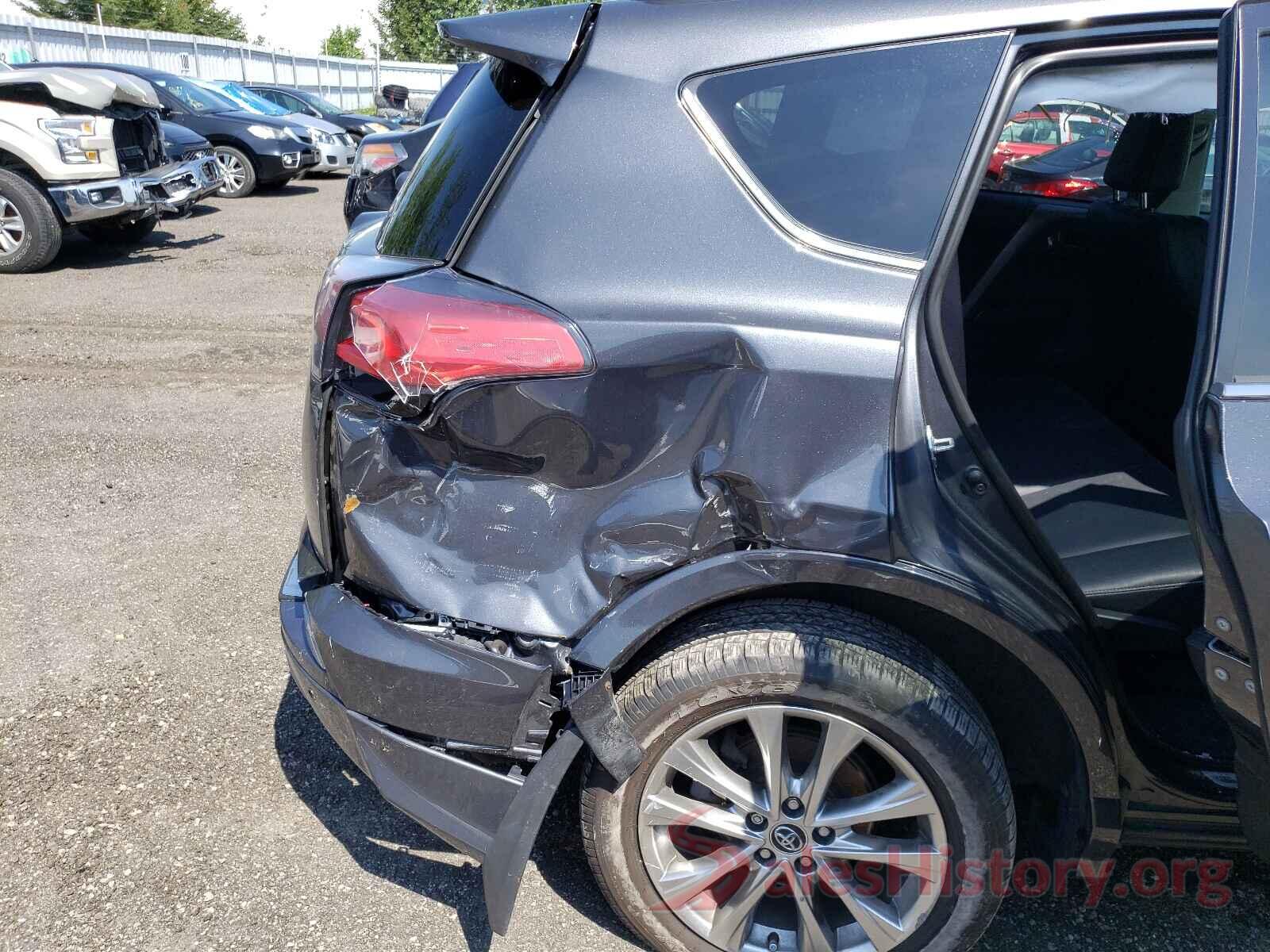 2T3DFREV7JW829847 2018 TOYOTA RAV4