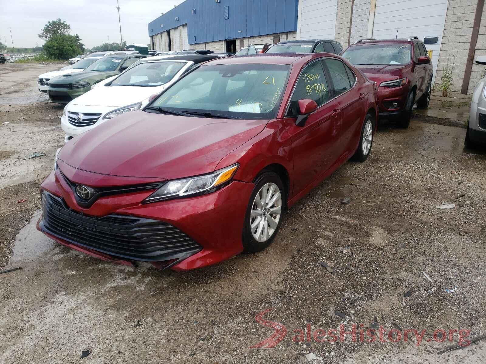 4T1B11HK4JU598214 2018 TOYOTA CAMRY