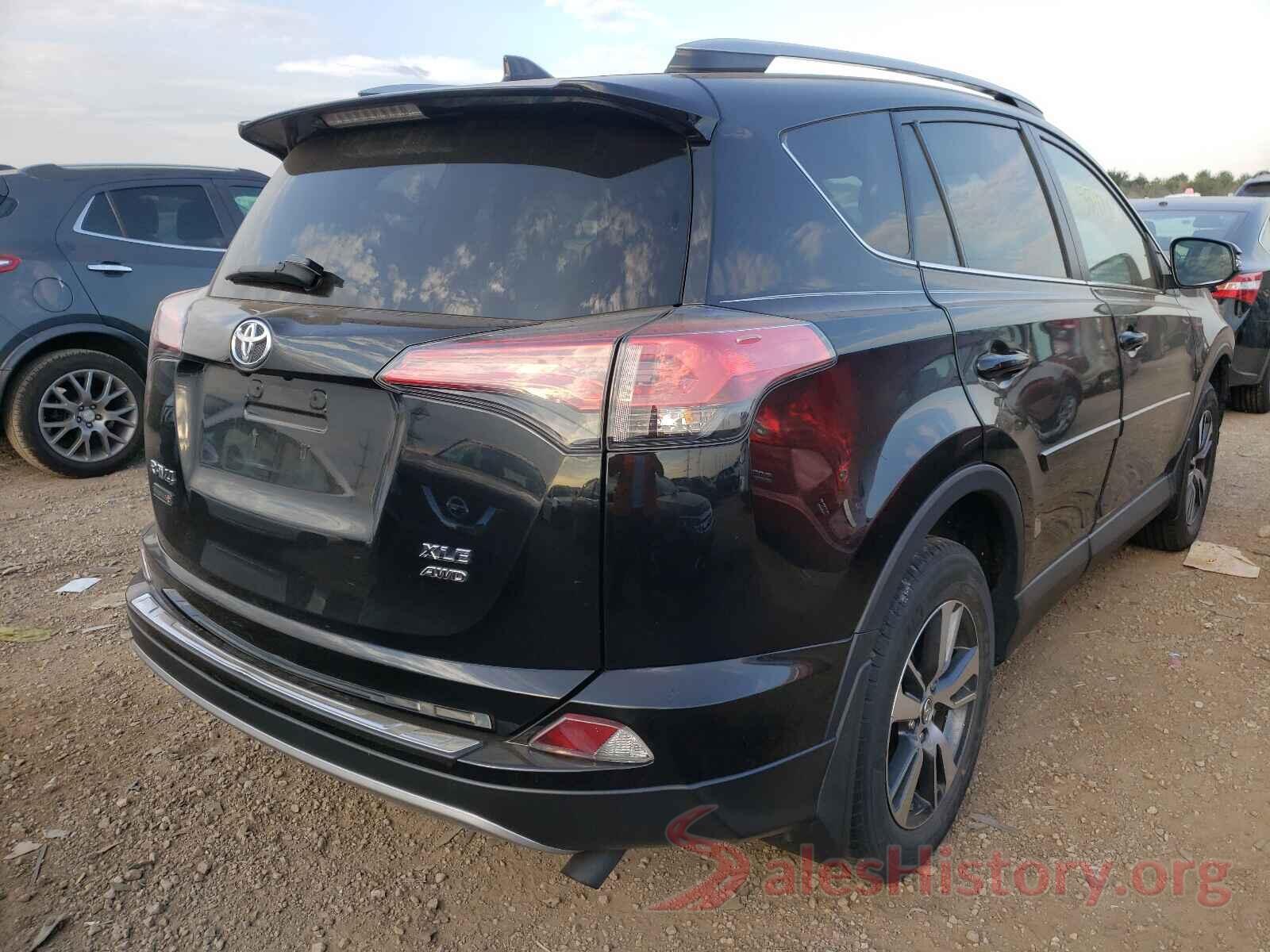 2T3RFREV8JW753125 2018 TOYOTA RAV4