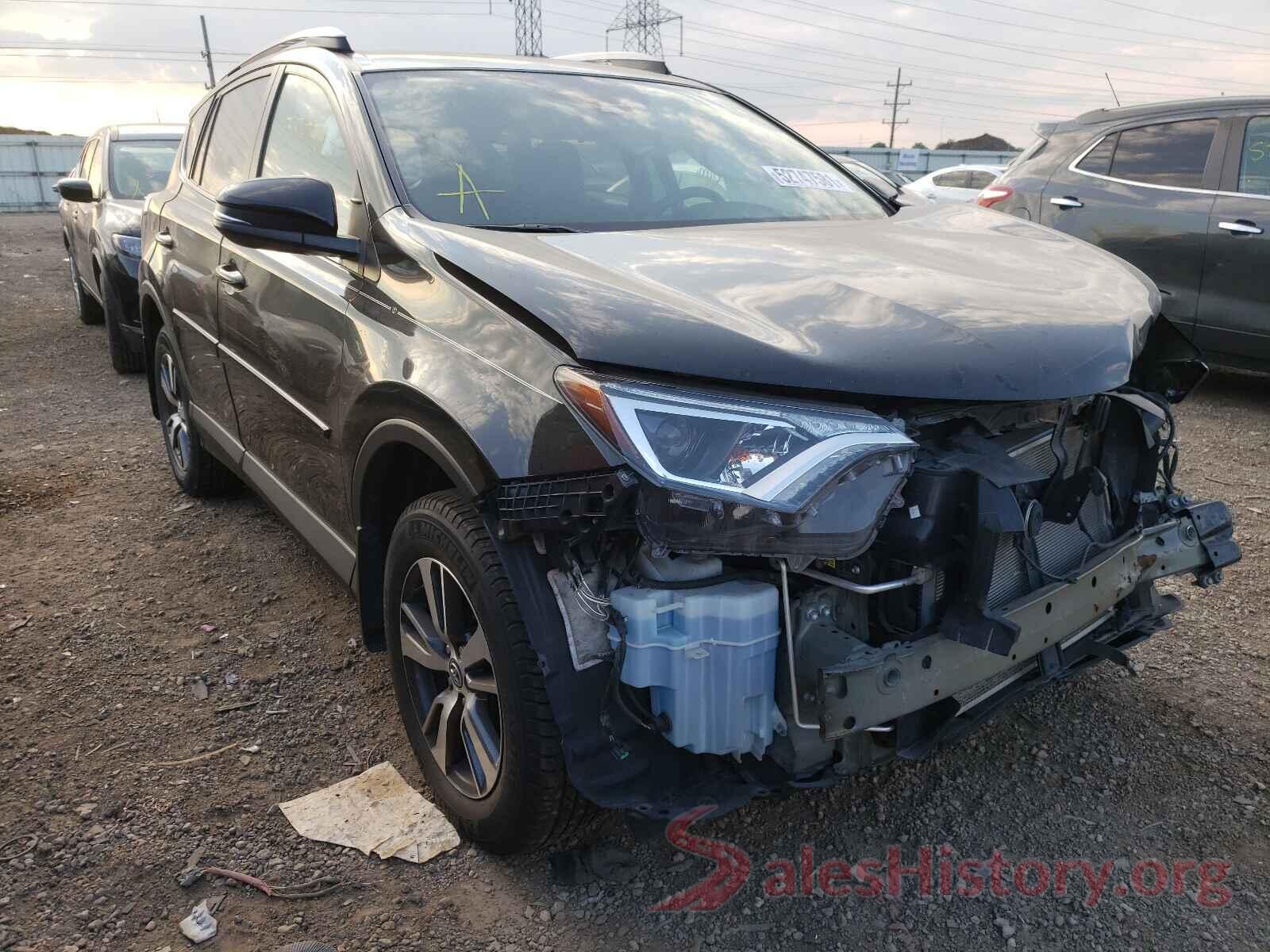 2T3RFREV8JW753125 2018 TOYOTA RAV4