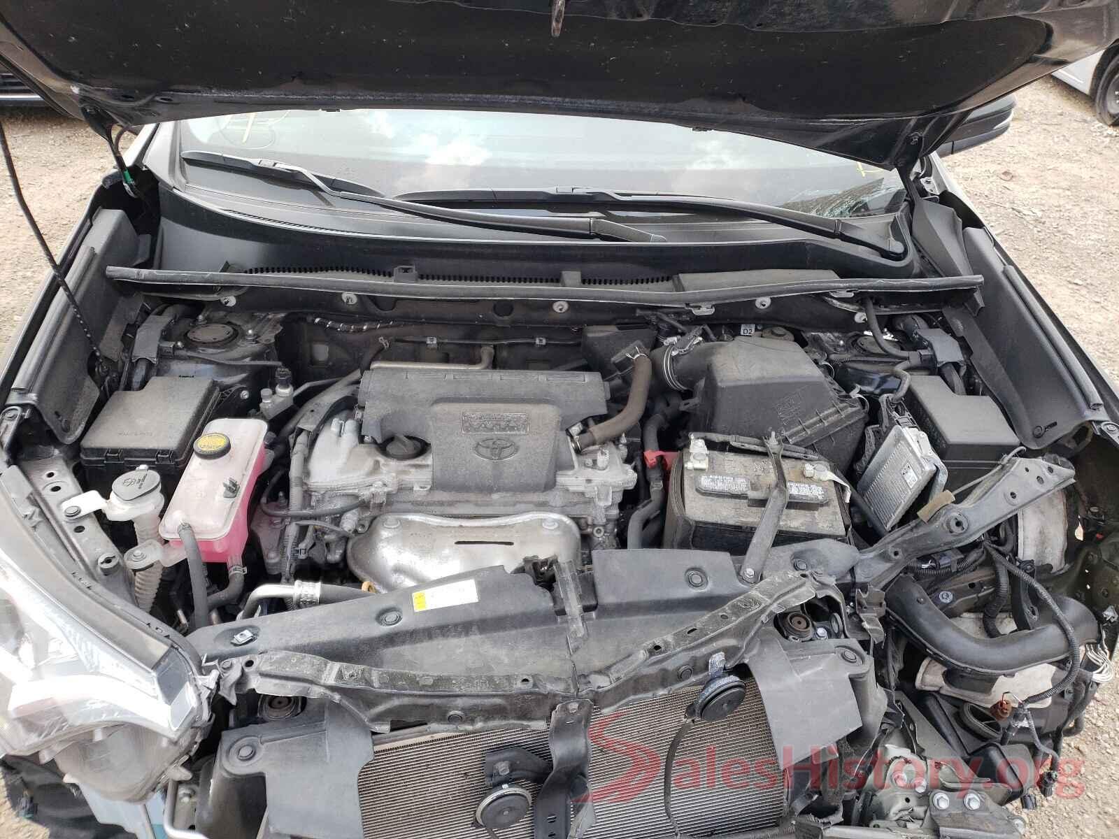 2T3RFREV8JW753125 2018 TOYOTA RAV4