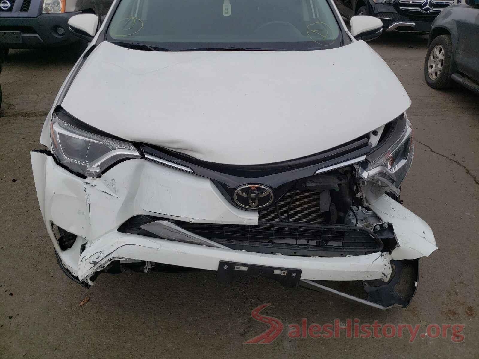 JTMRFREV0JJ192658 2018 TOYOTA RAV4