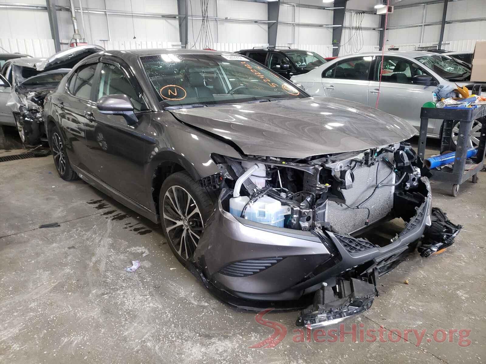 4T1B11HK7JU547127 2018 TOYOTA CAMRY