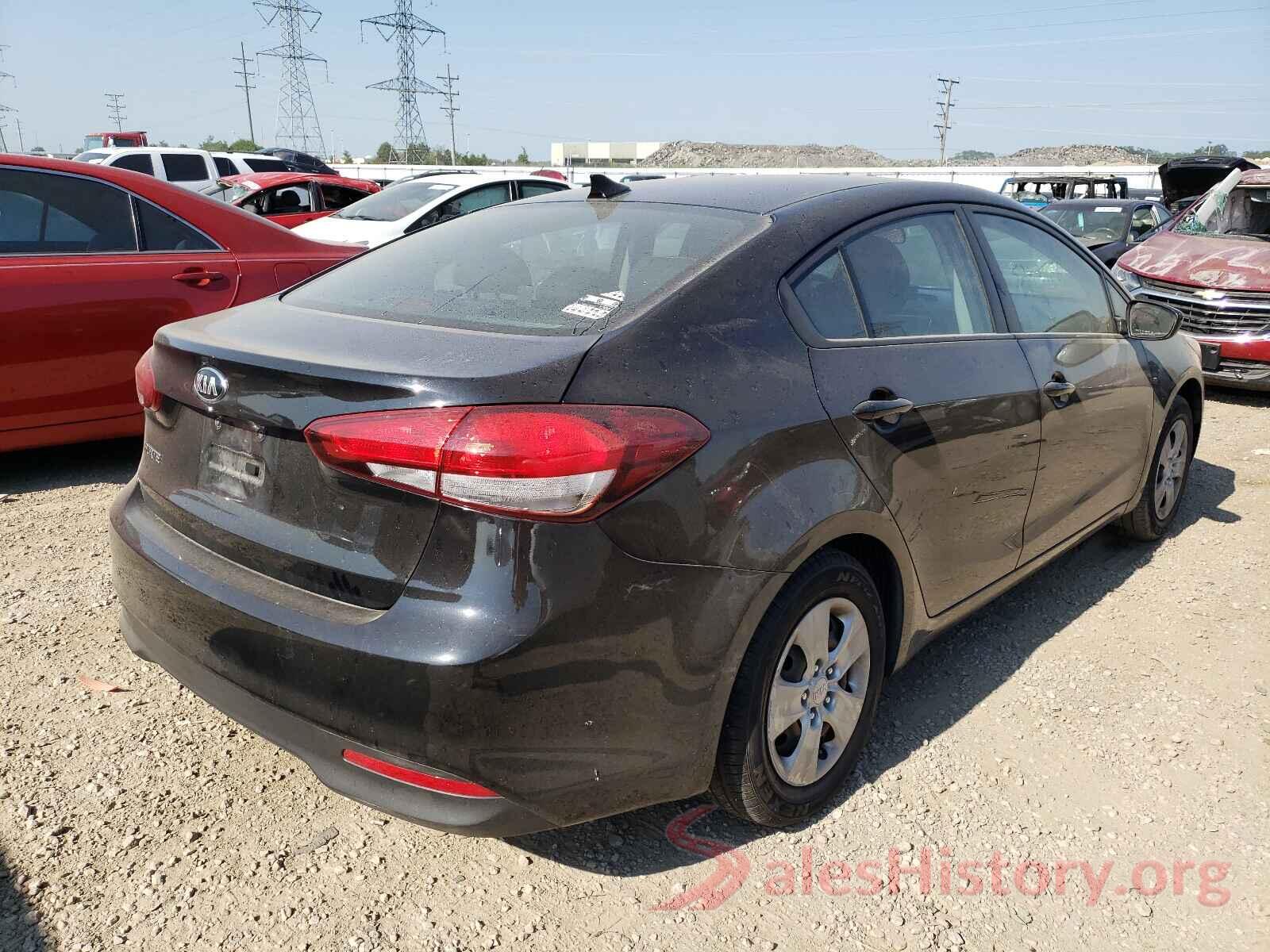 3KPFK4A75JE268946 2018 KIA FORTE